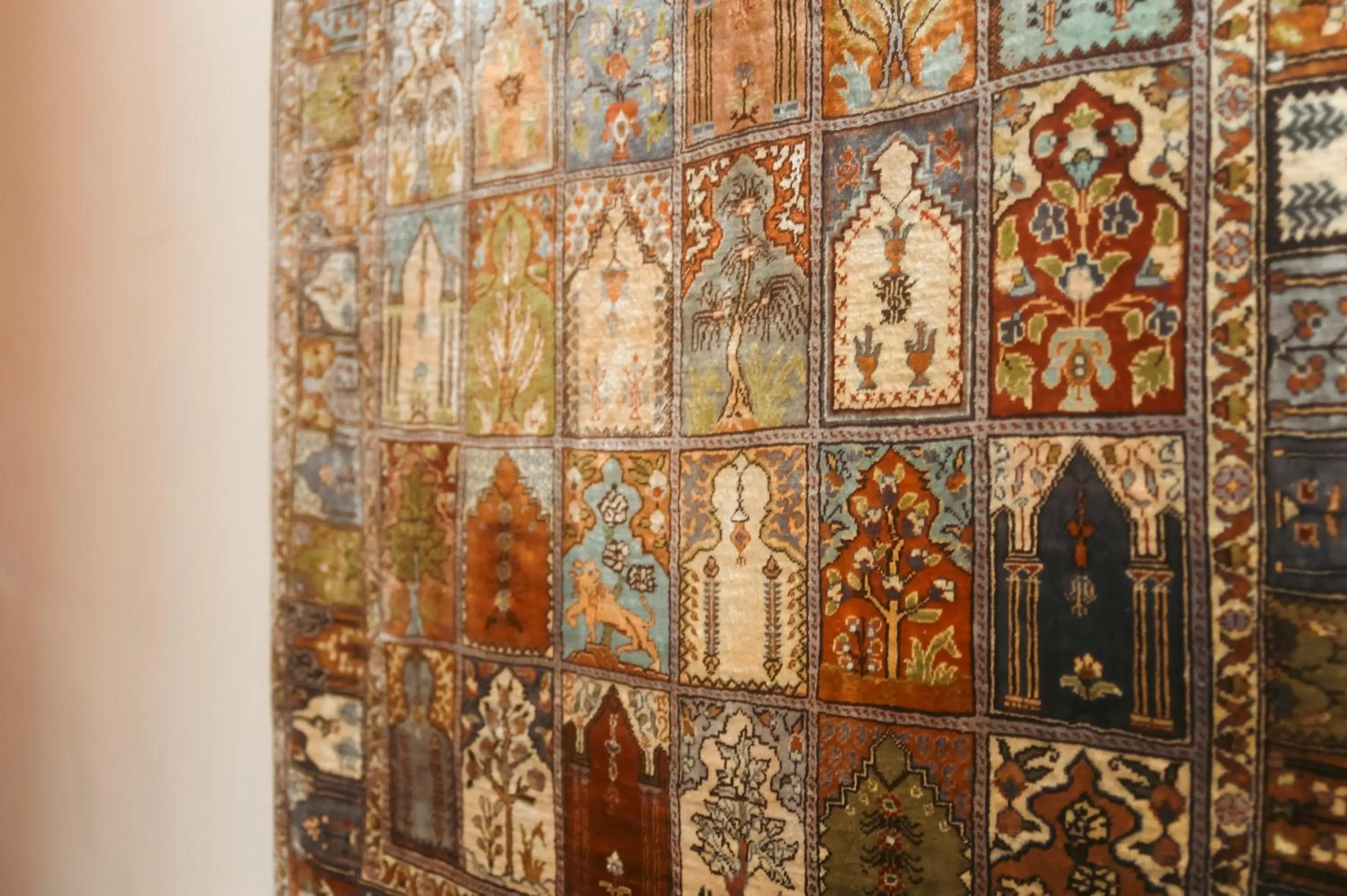 Decorative detail in Boabdil Guesthouse