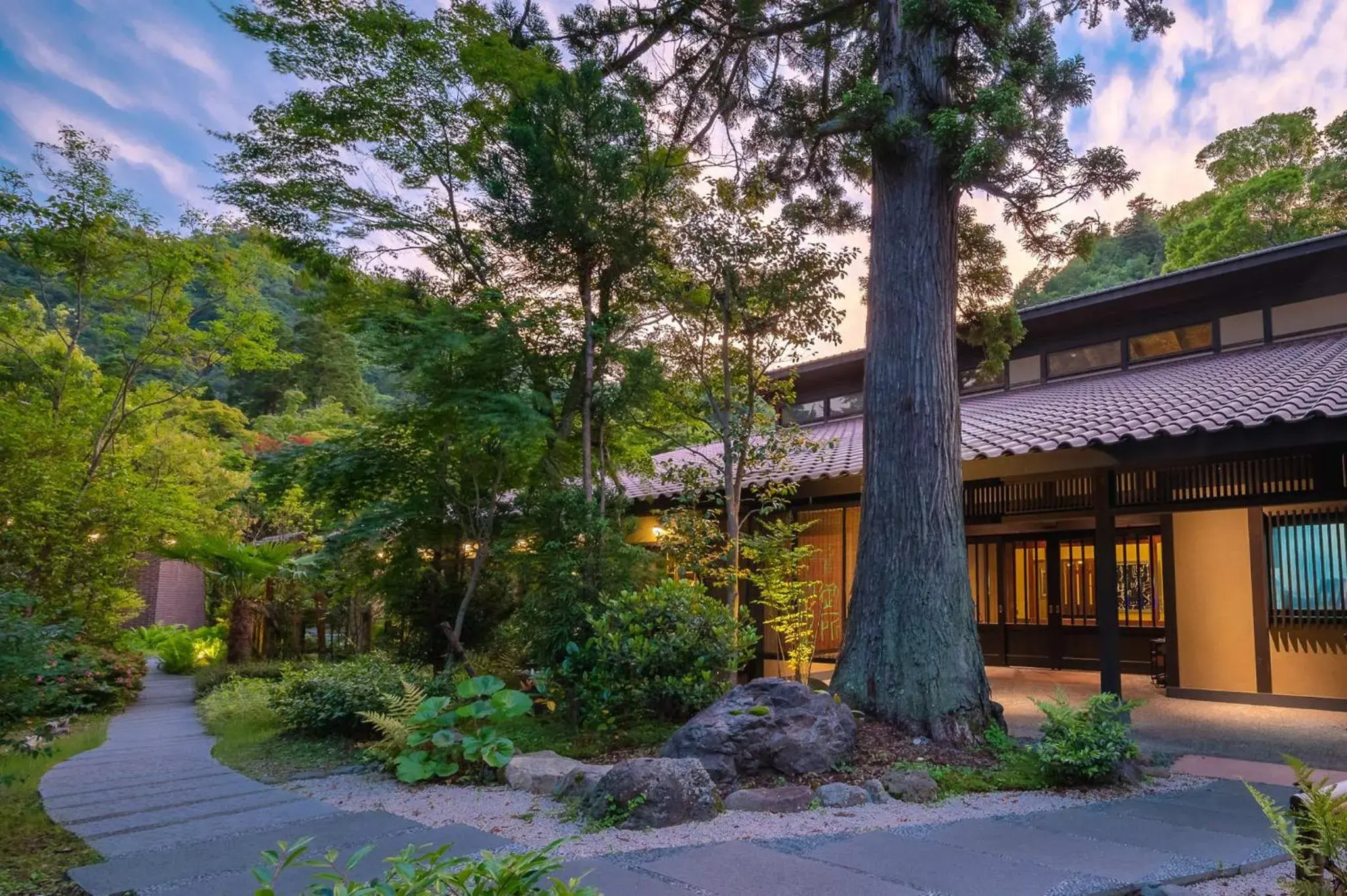 Property building in Arimasansoh Goshobessho Property building in Arimasansoh Goshobessho