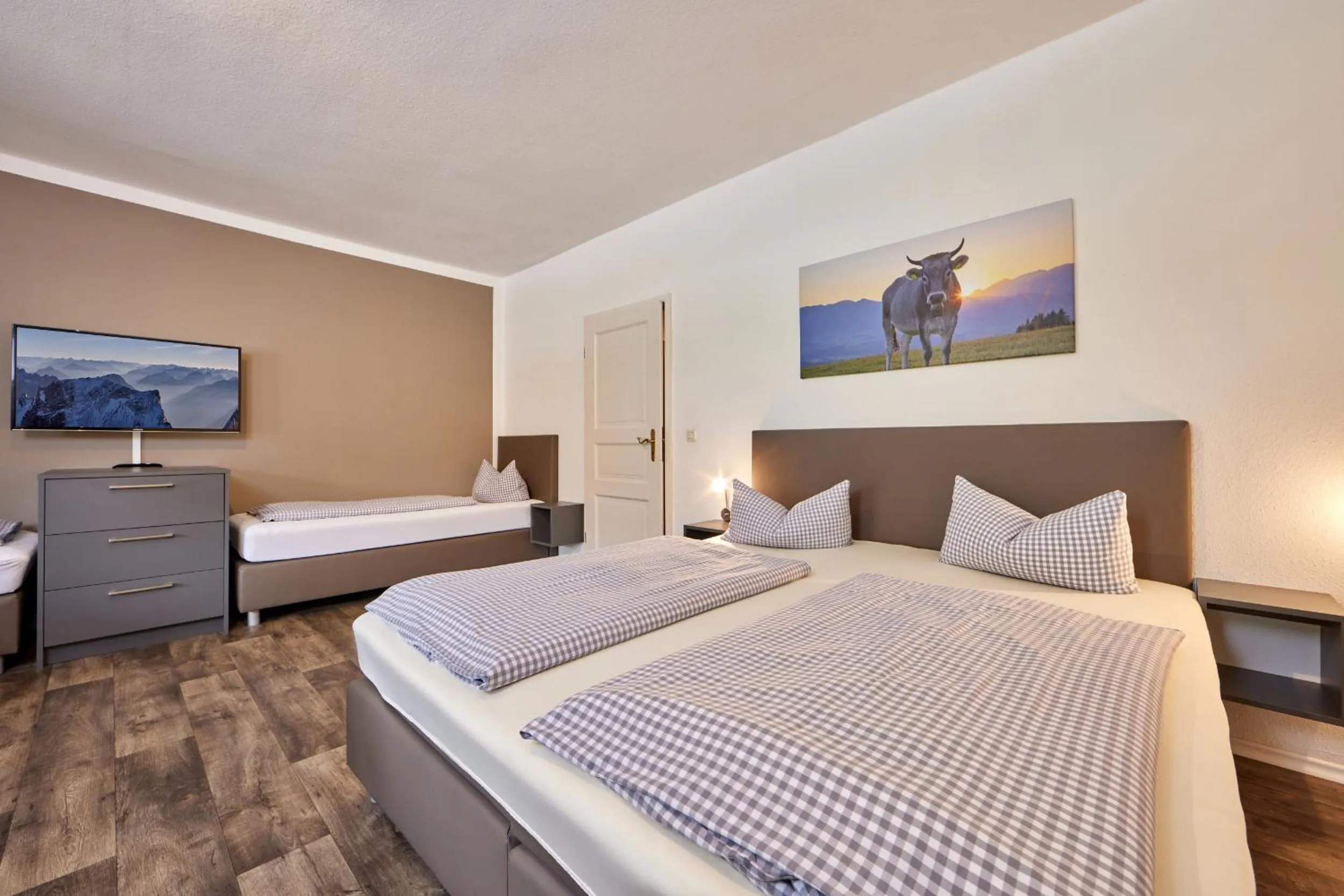 Photo of the whole room, Bed in Olympia Haus