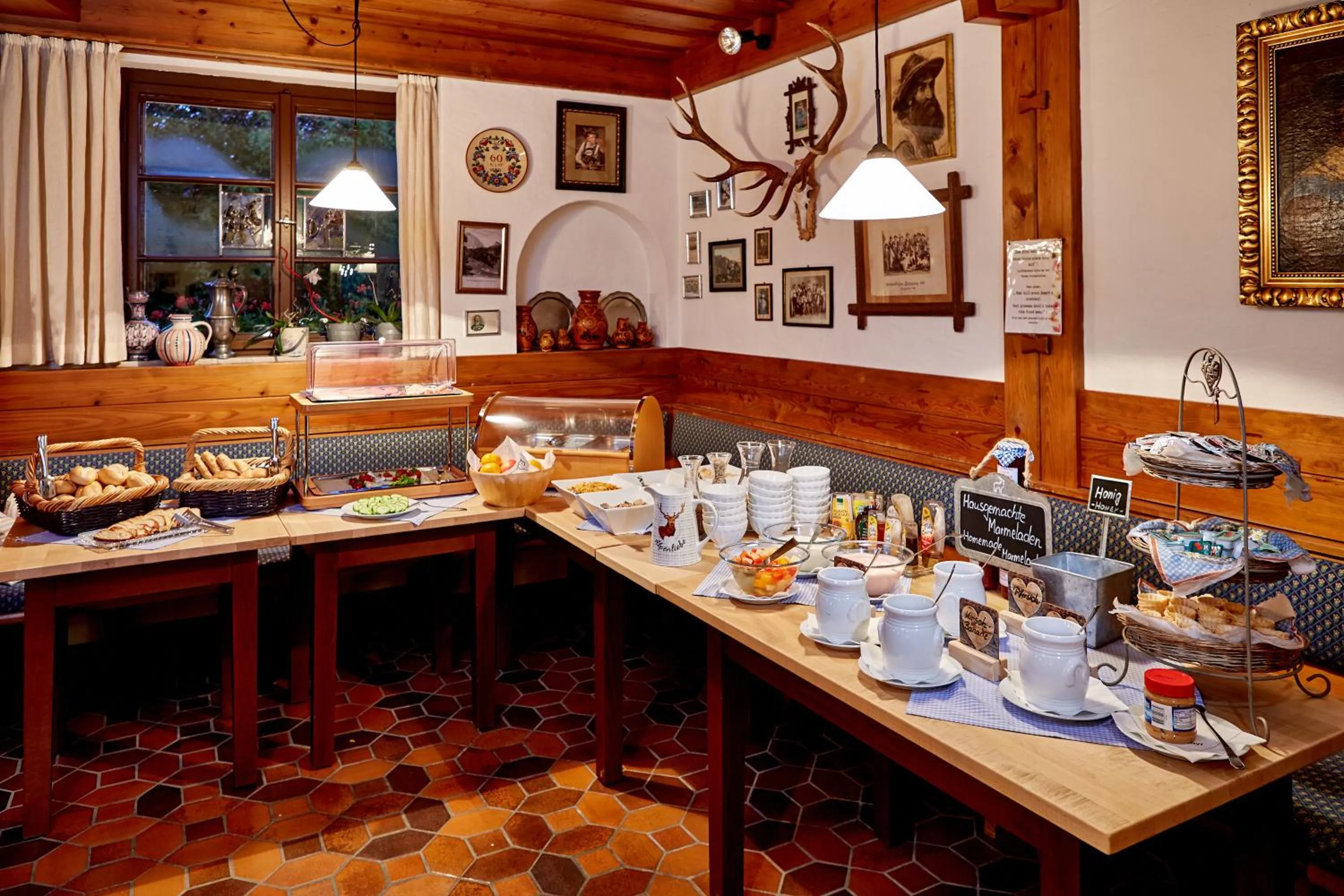 Decorative detail in Olympia Haus