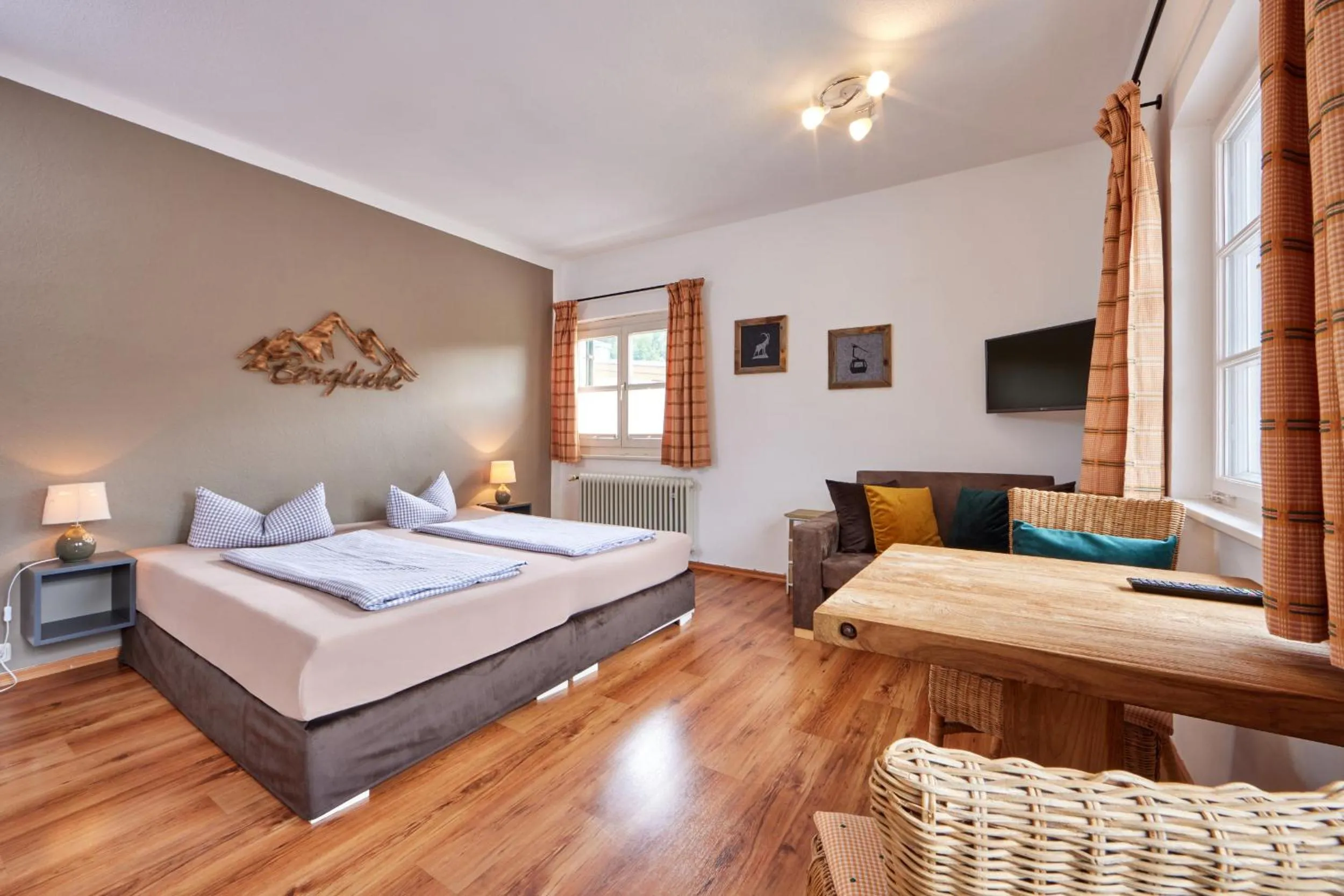 Photo of the whole room, Bed in Olympia Haus