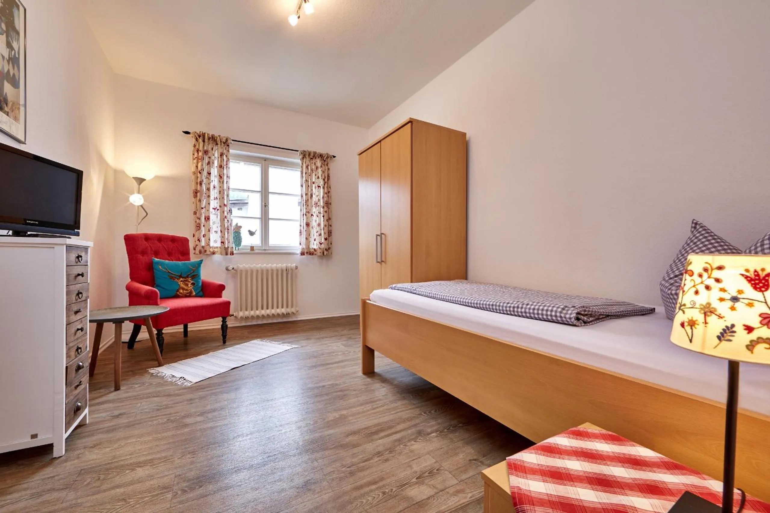 Photo of the whole room, Bed in Olympia Haus