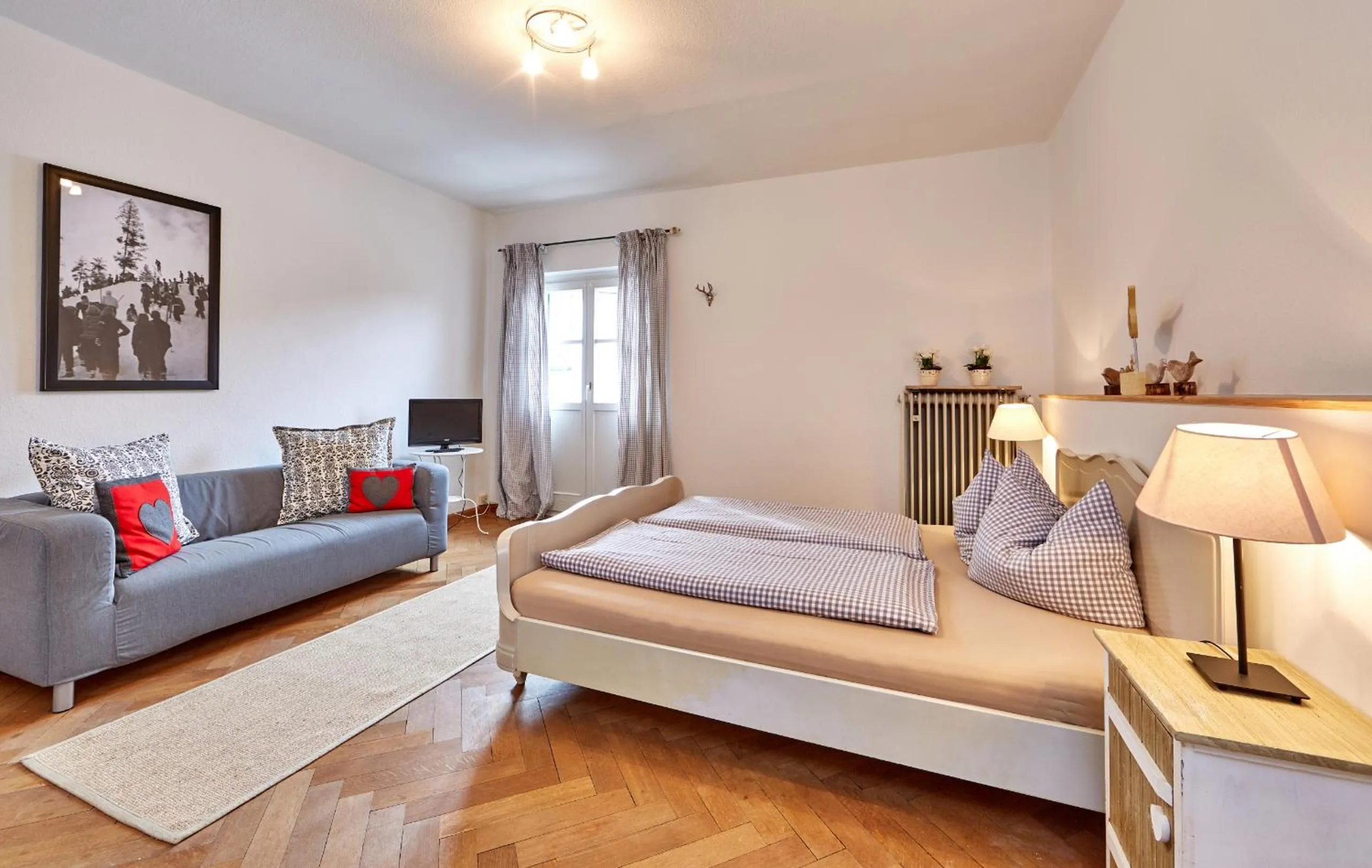 Photo of the whole room, Bed in Olympia Haus