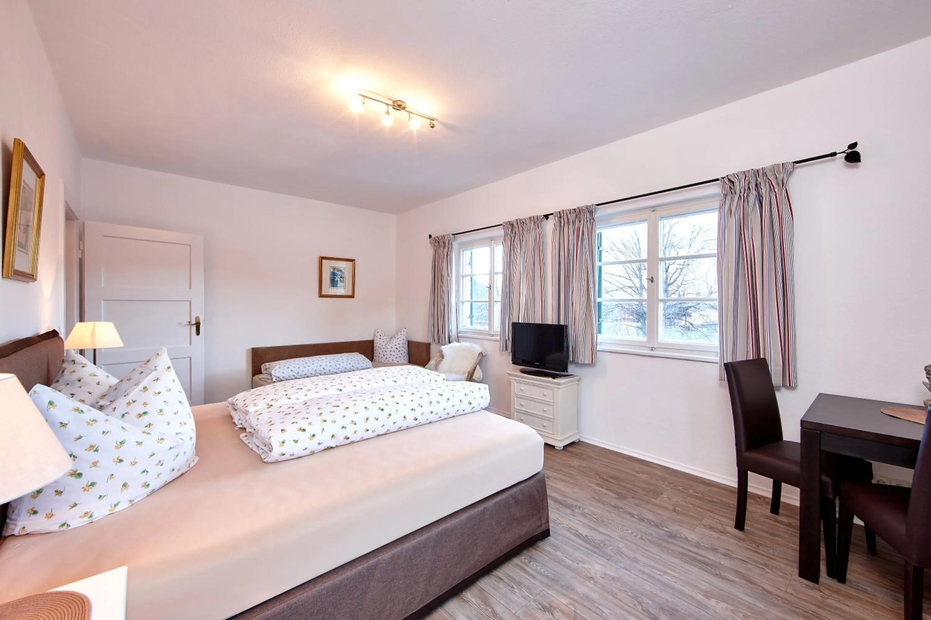 Bedroom, Bed in Olympia Haus