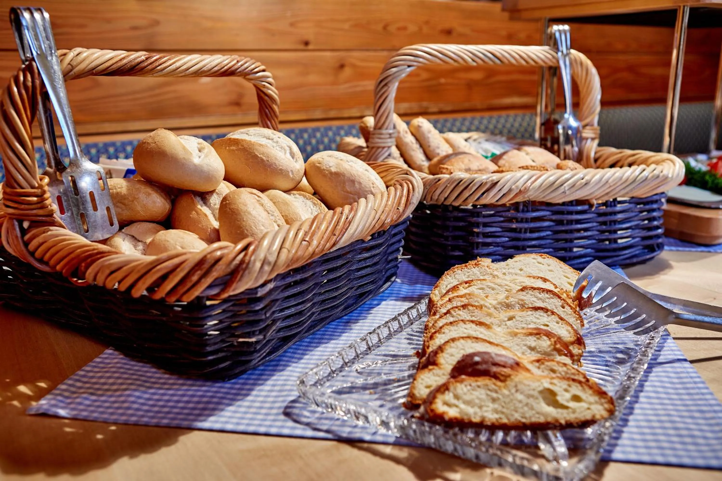 Food and drinks in Olympia Haus