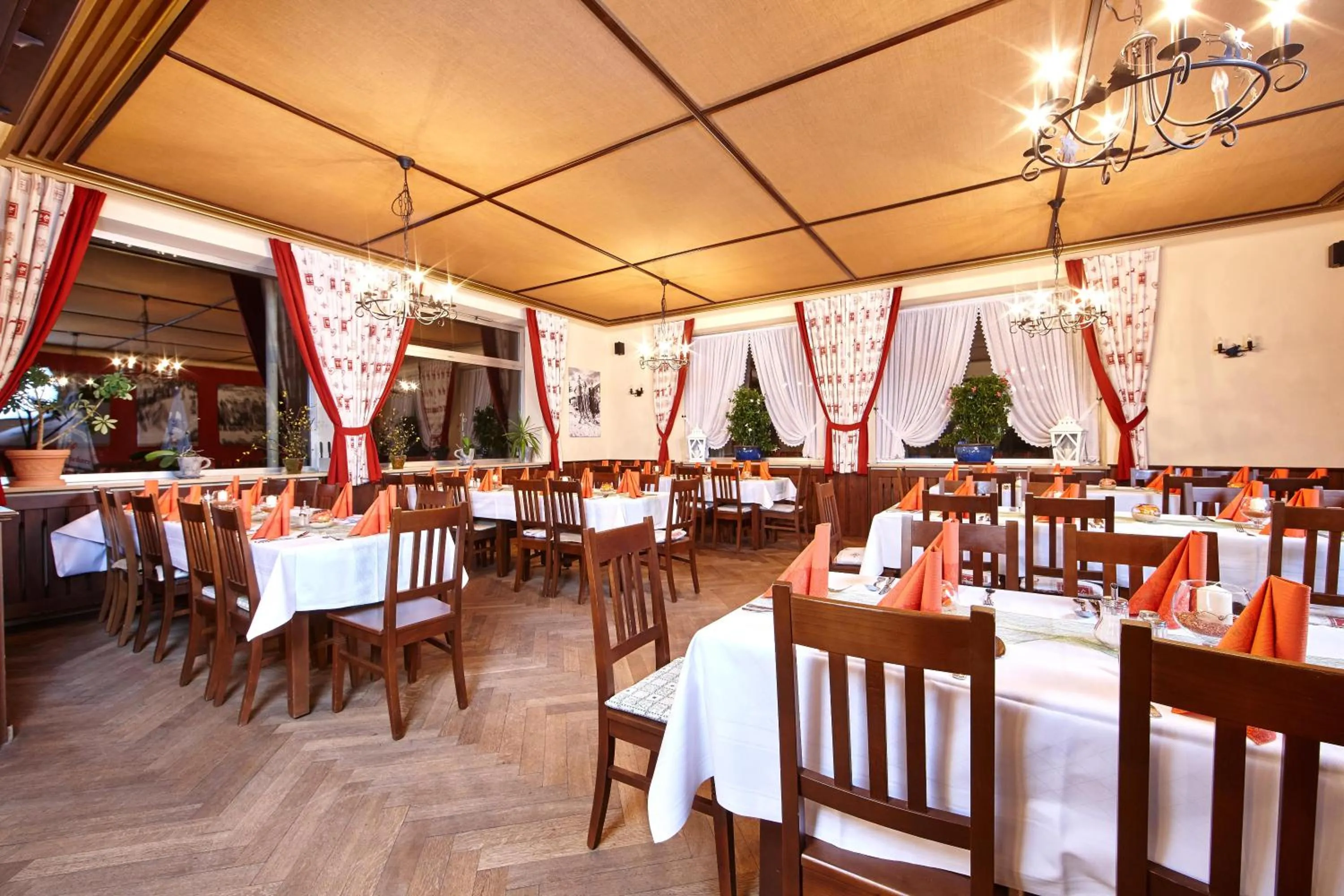 Restaurant/places to eat in Olympia Haus