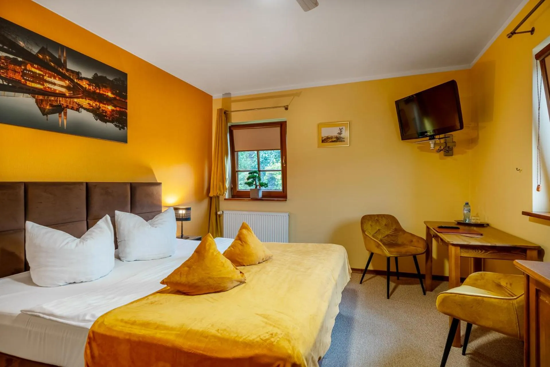 Photo of the whole room, Bed in Pensjonat Miejski