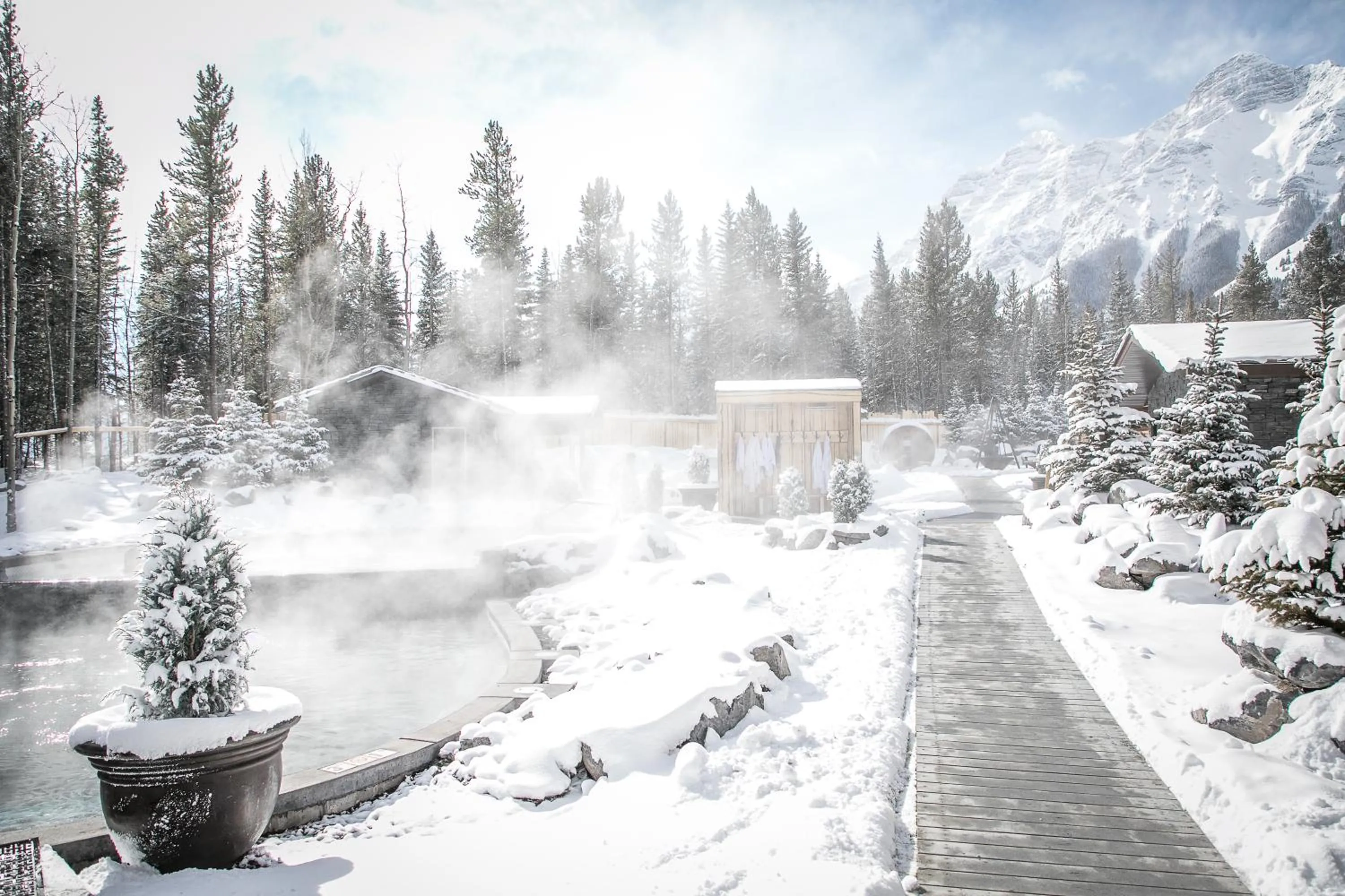 Spa and wellness centre/facilities, Winter in Crosswaters Resort at Kananaskis