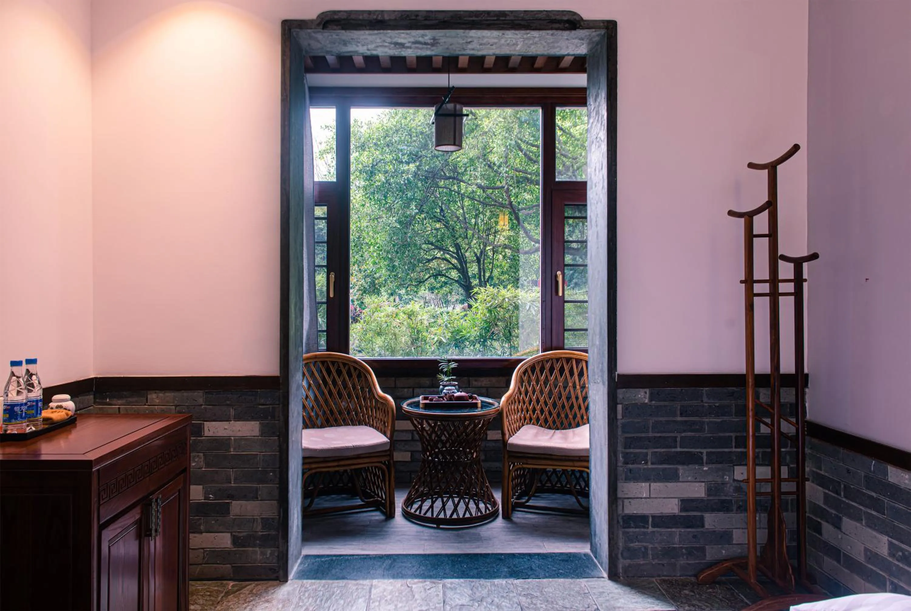 bunk bed in Aroma Tea House