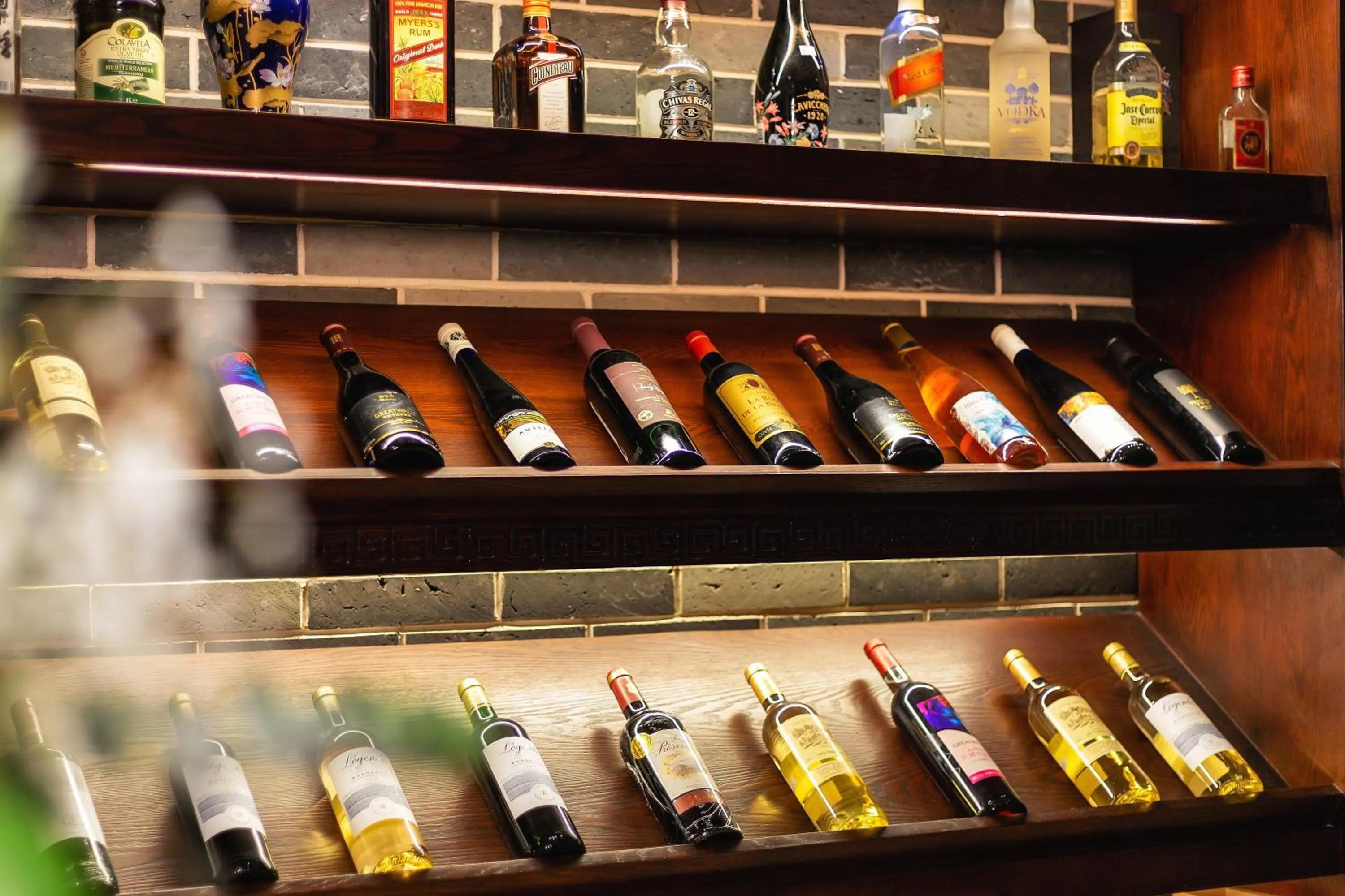 Lounge or bar in Aroma Tea House