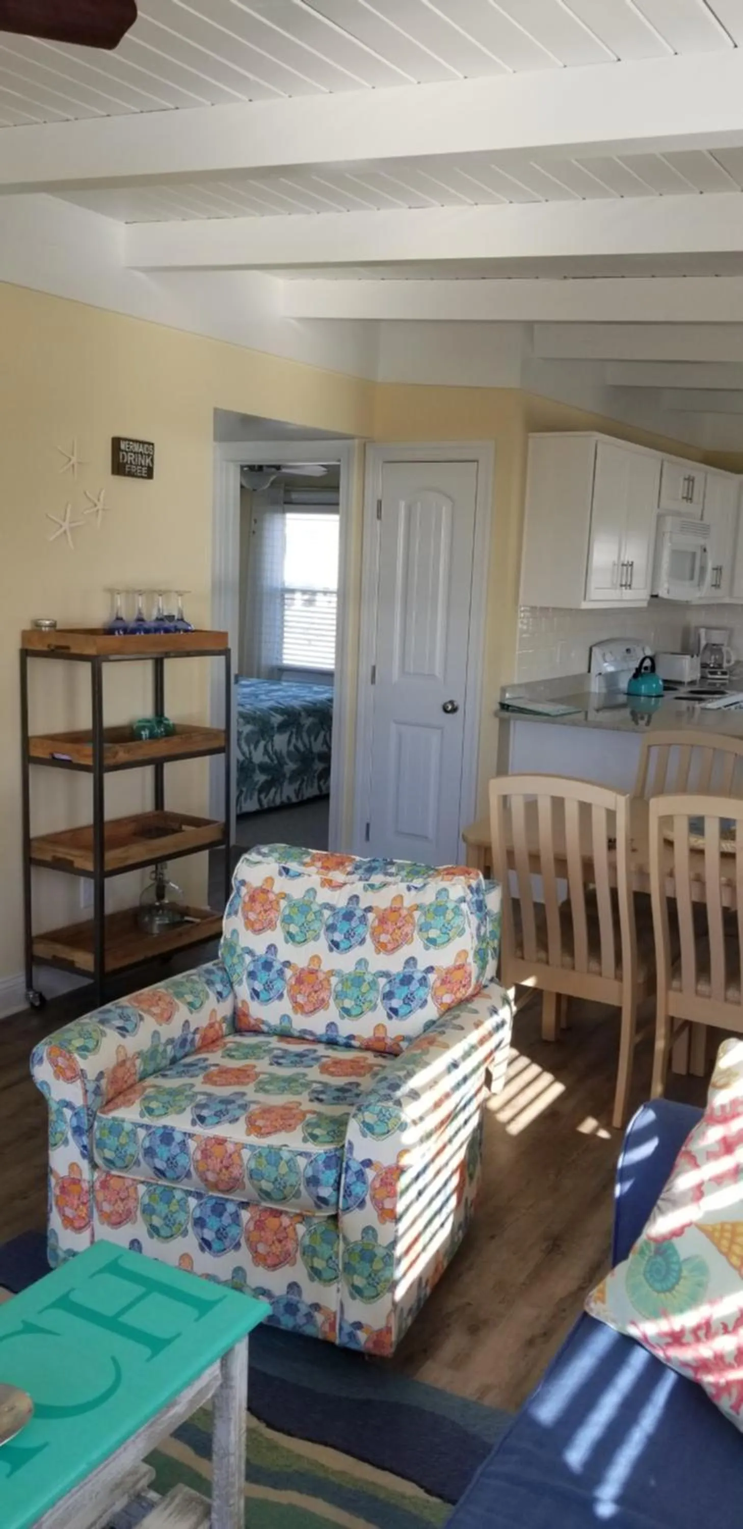 Bed in donovan"s Reef