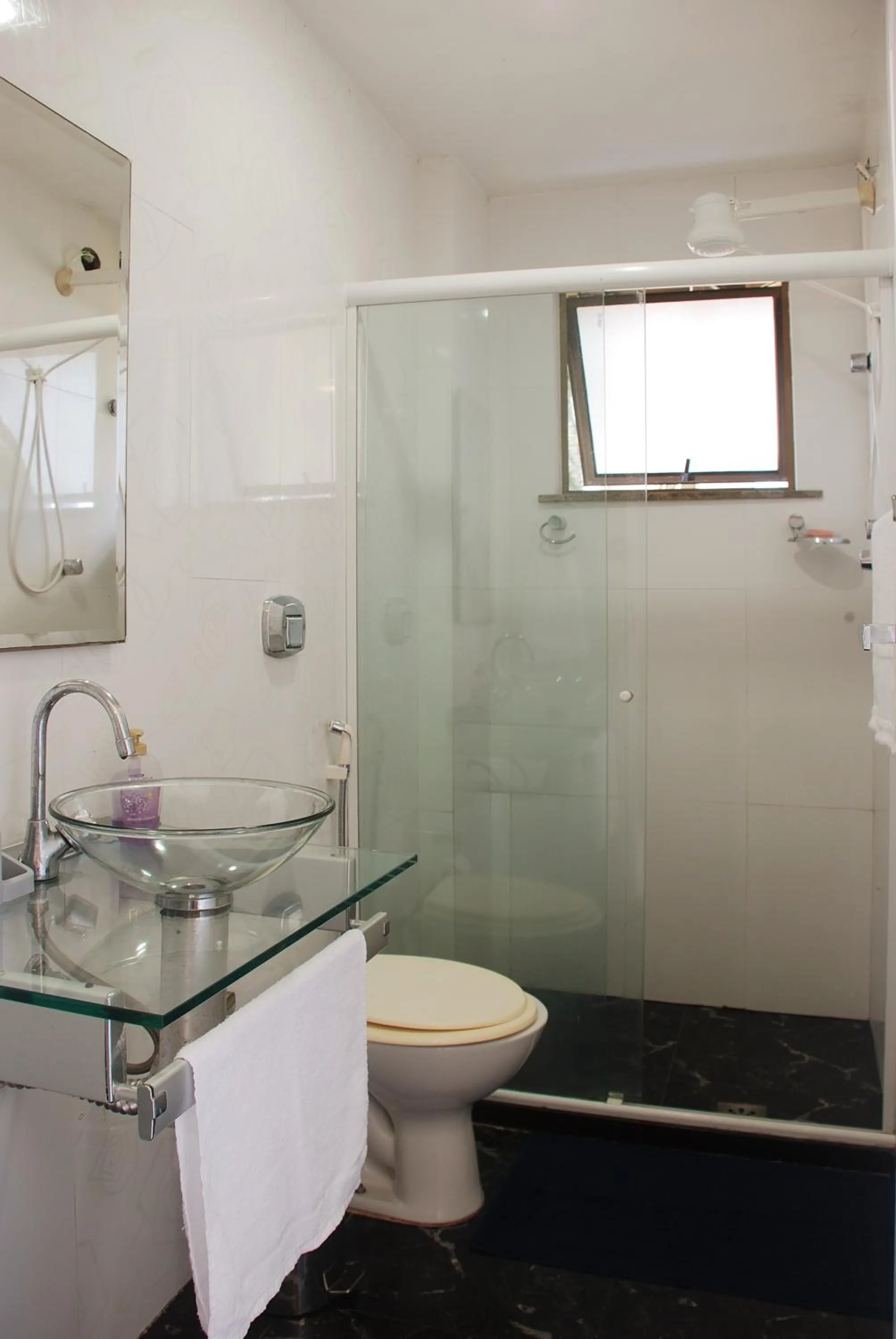 Apartamento 3 quartos Cabo Frio Praia do Forte