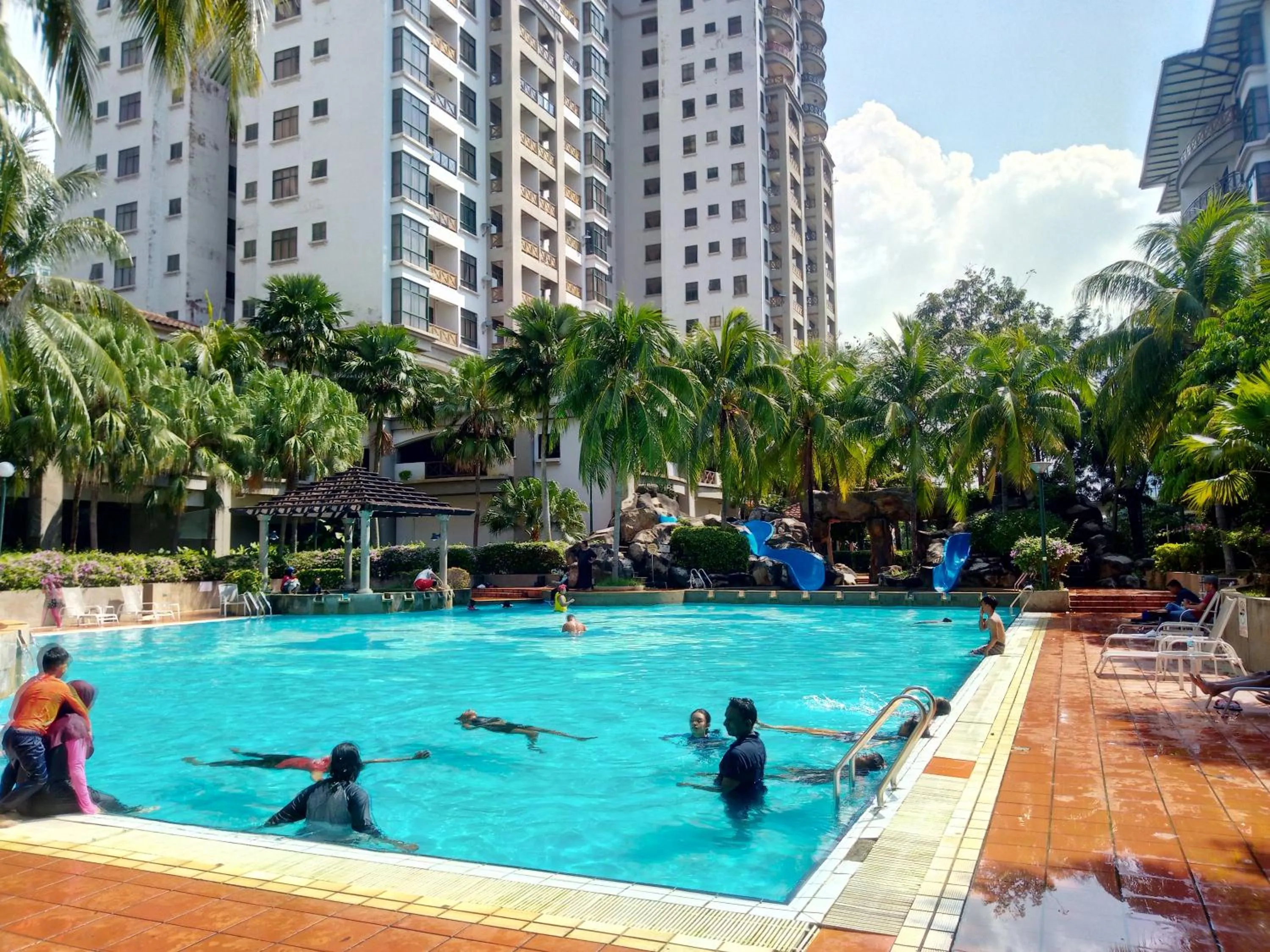 Swimming pool in Costa Mahkota Melaka - Family Homestay