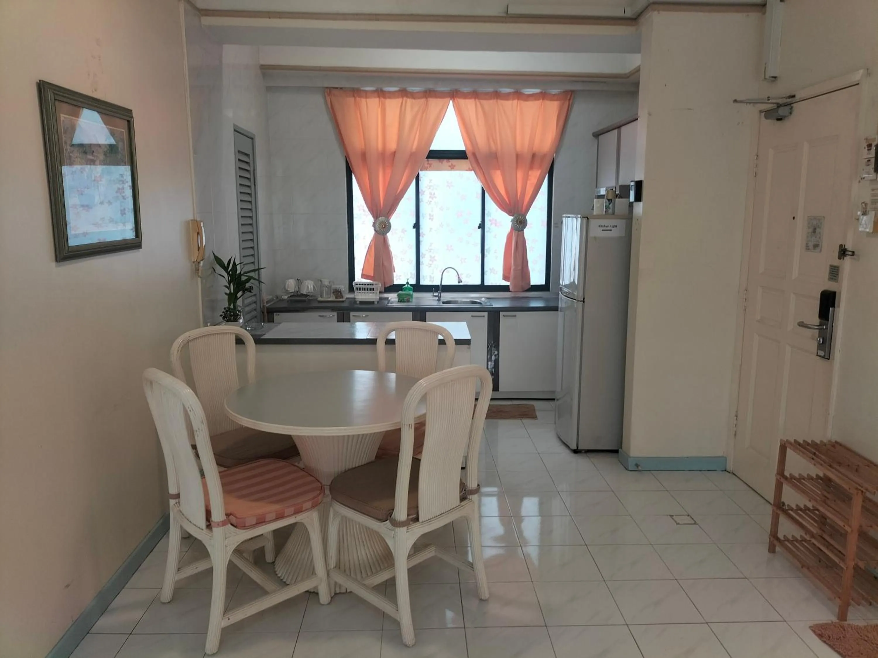 Kitchen or kitchenette in Costa Mahkota Melaka - Family Homestay