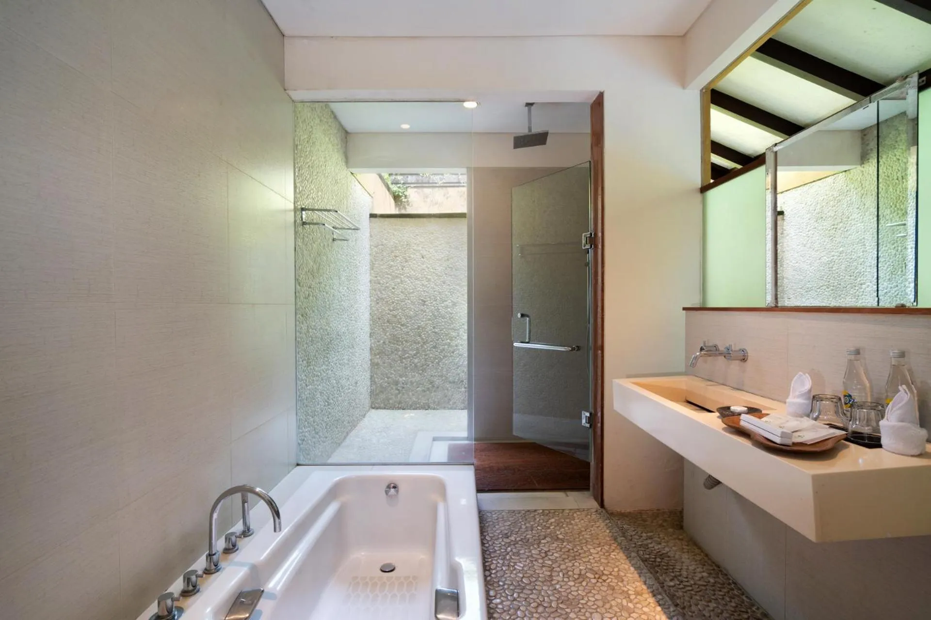 Bathroom in Ubud Green Resort Villas Powered by Archipelago