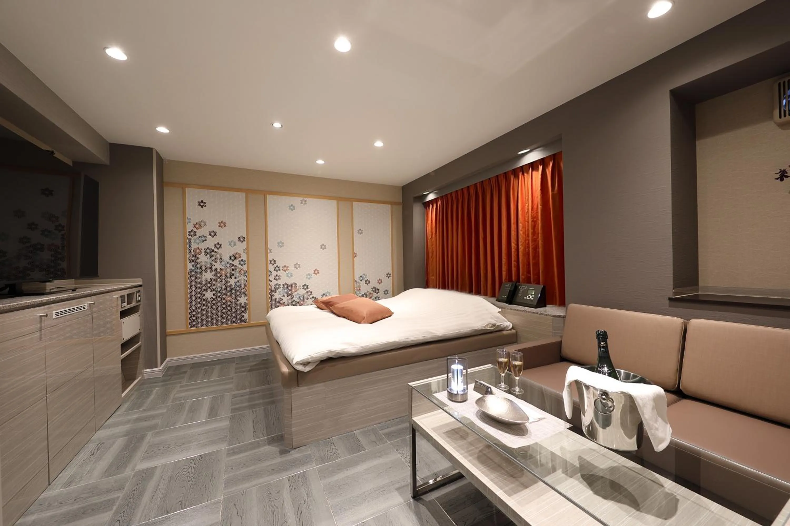 Photo of the whole room in Hotel Valentine Chiryu