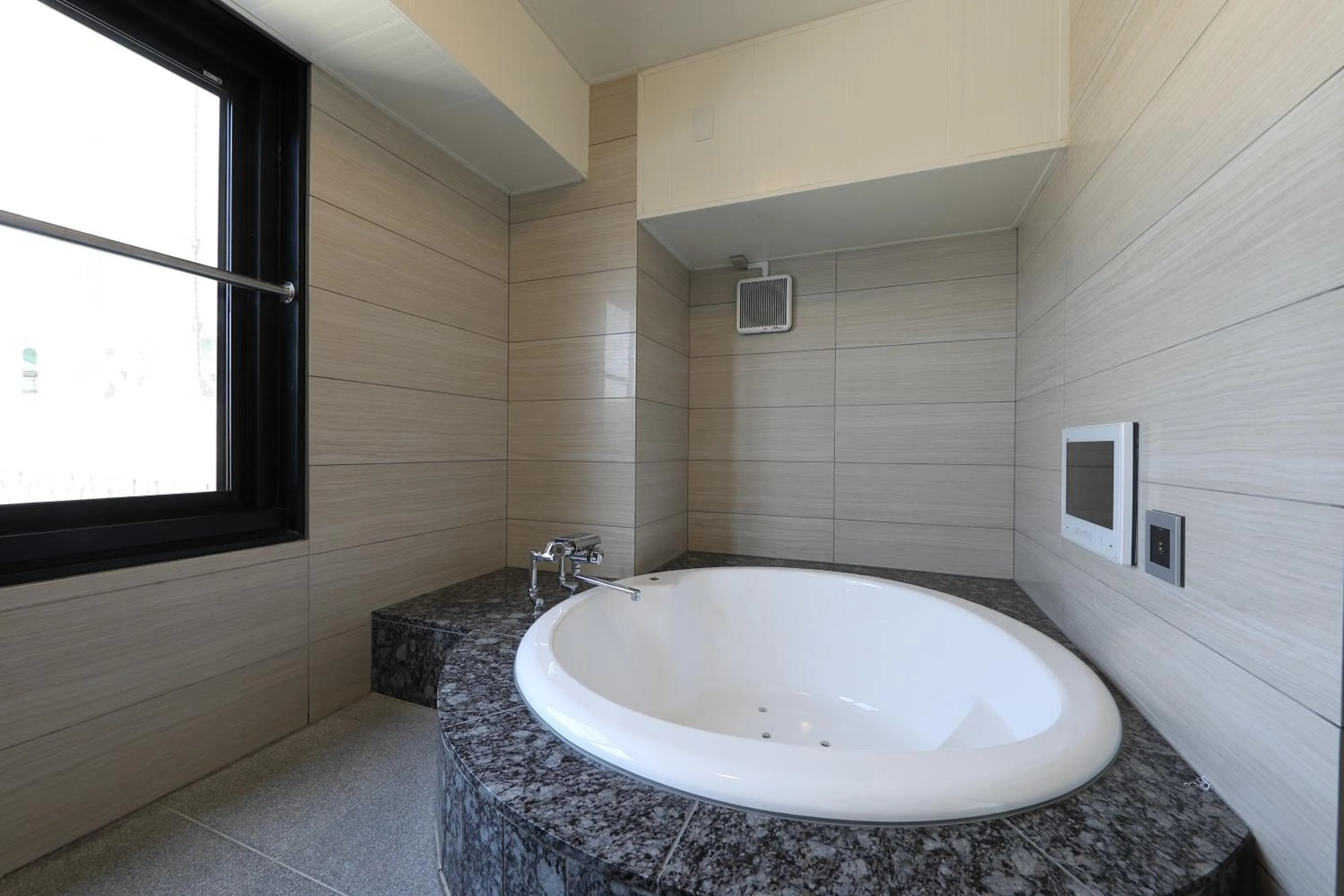 Bath in Hotel Valentine Chiryu