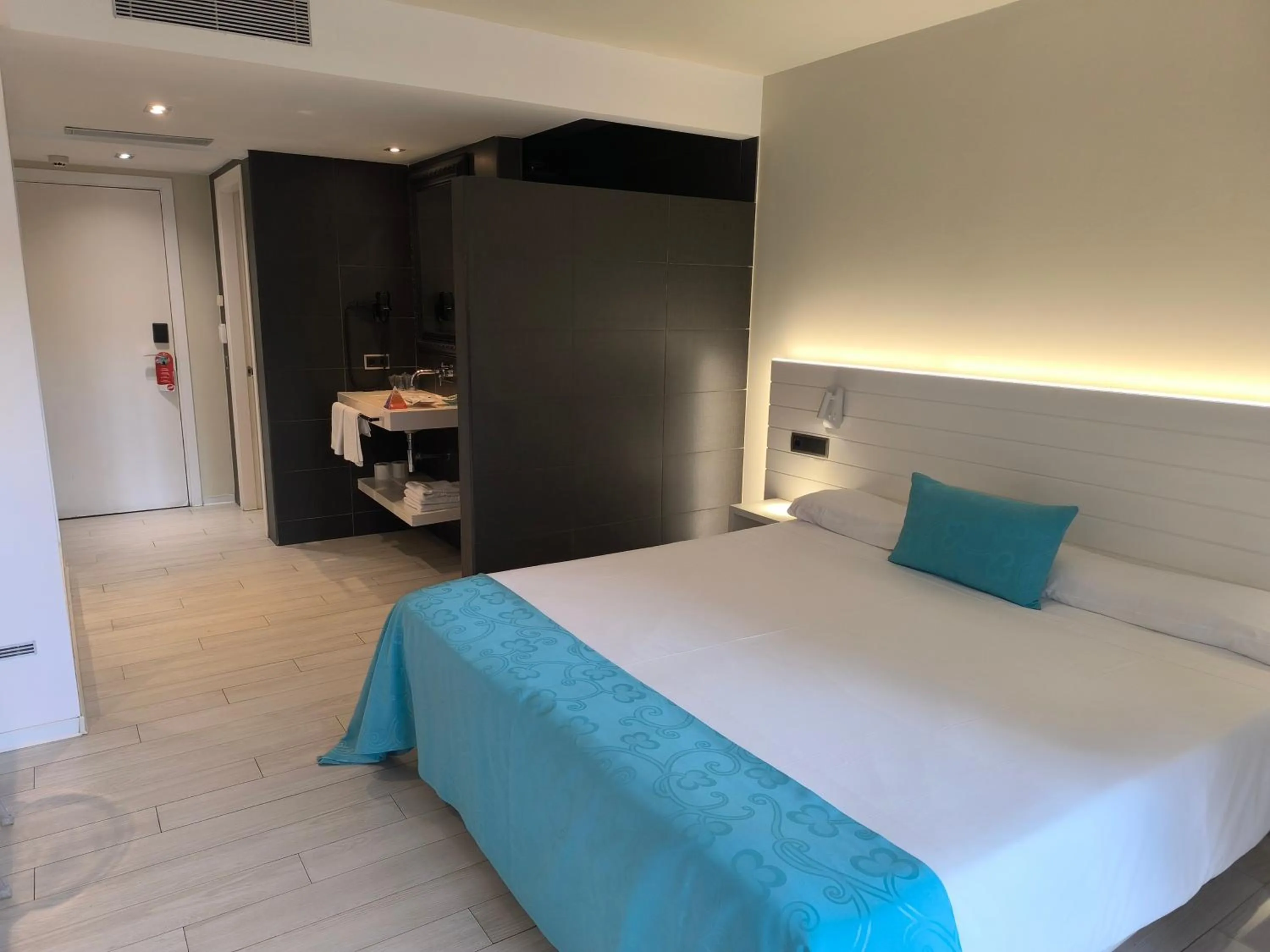 Property building, Bed in Hotel Spa La Terrassa