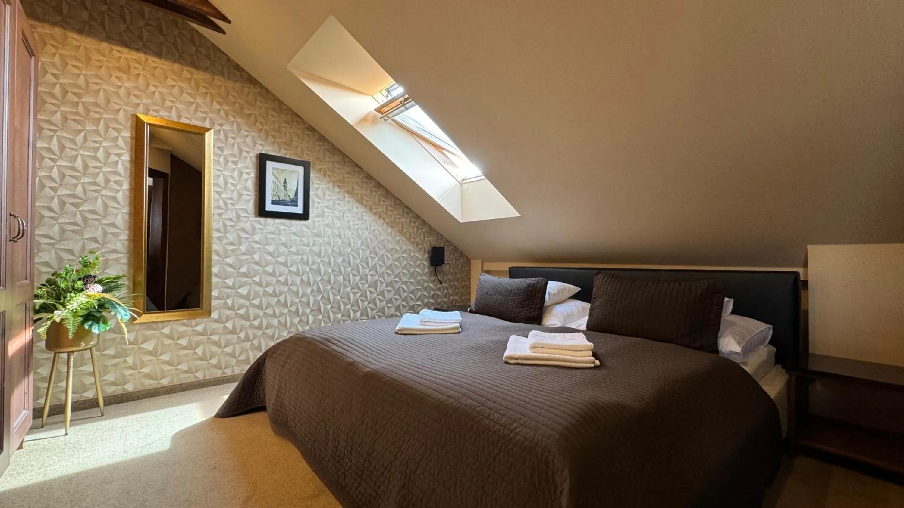Photo of the whole room, Bed in Villa Regia