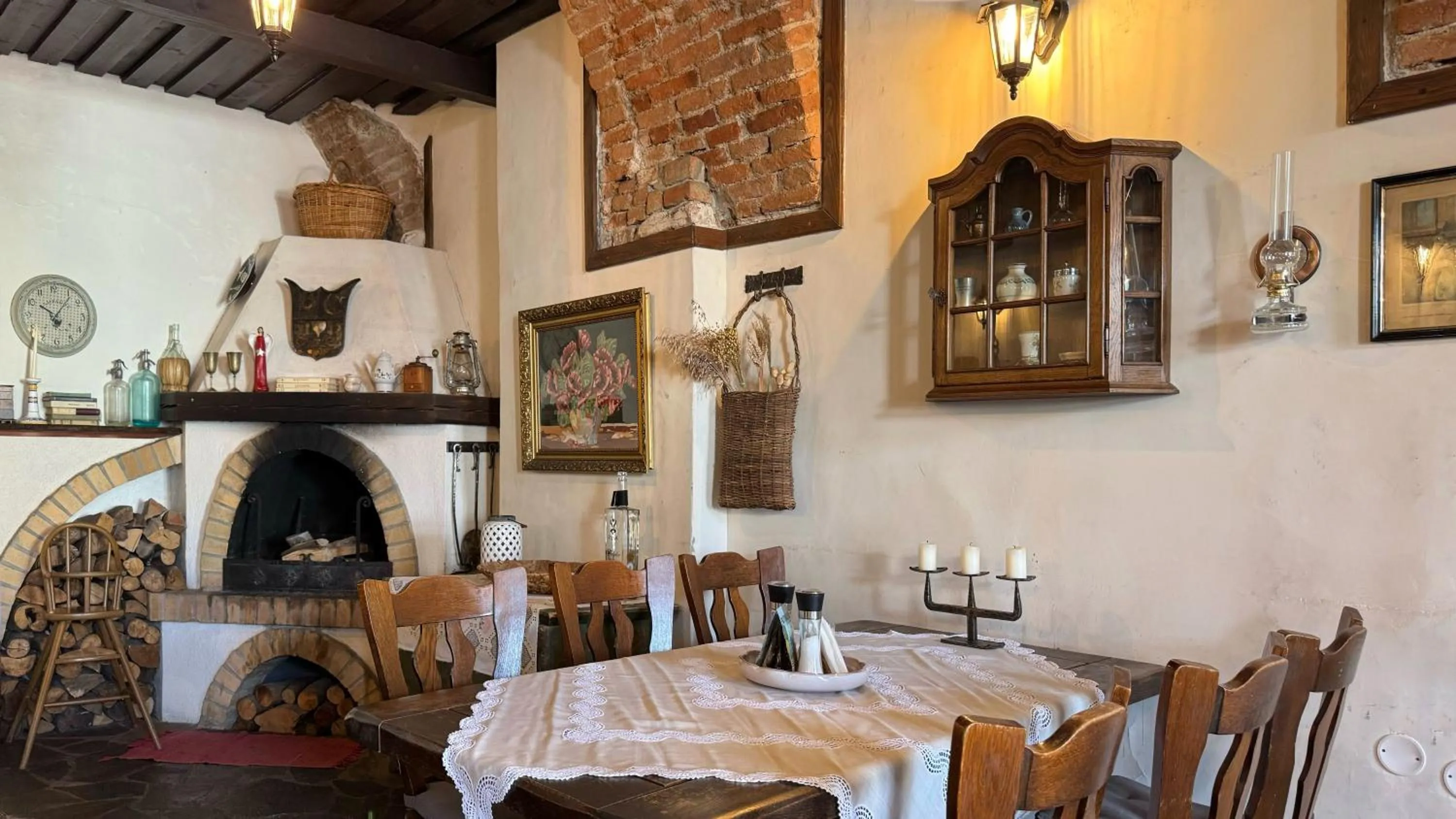 Restaurant/places to eat in Villa Regia