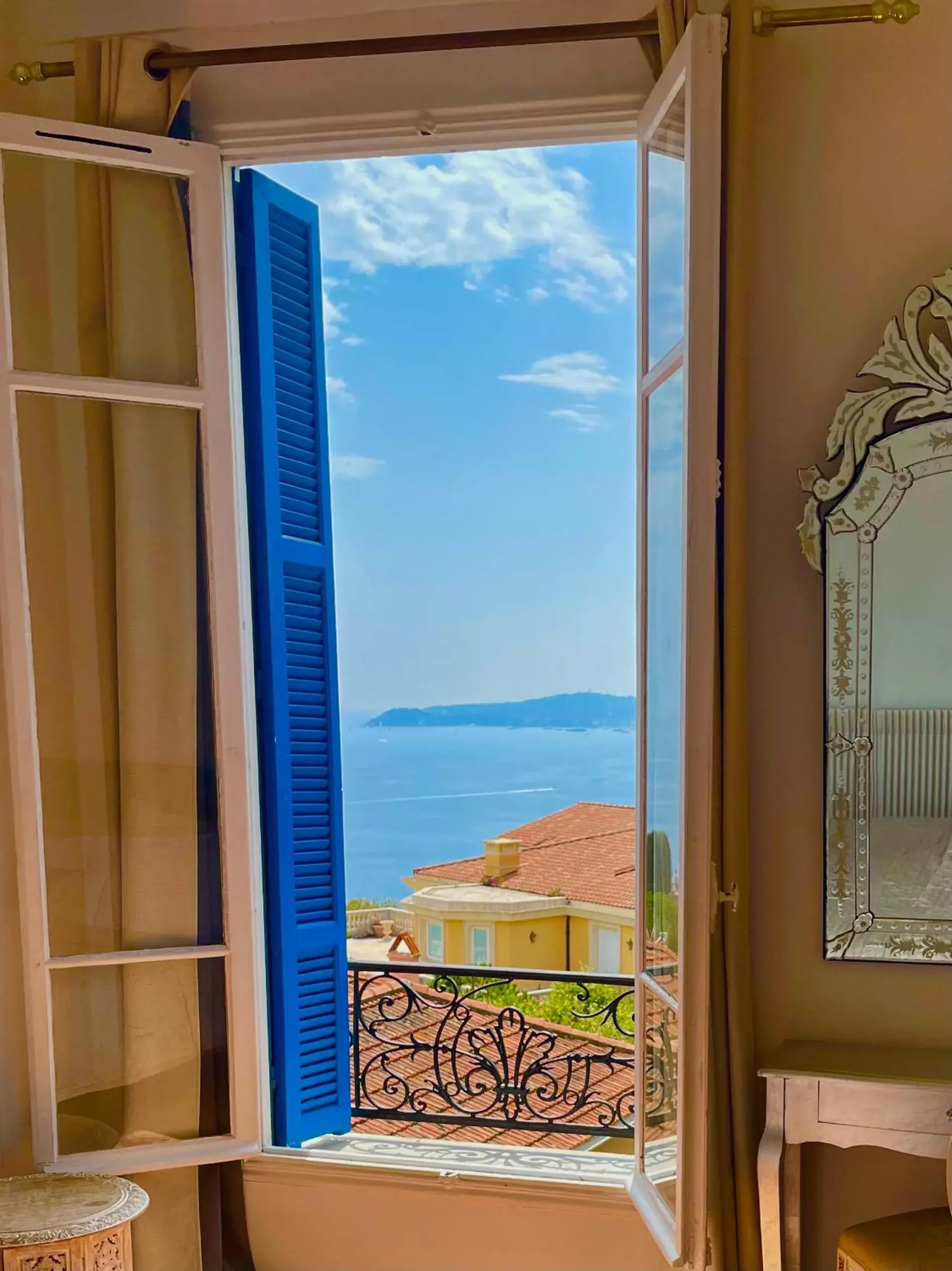 Double Room with Sea View in Hotel Normandy Double Room with Sea View in Hotel Normandy