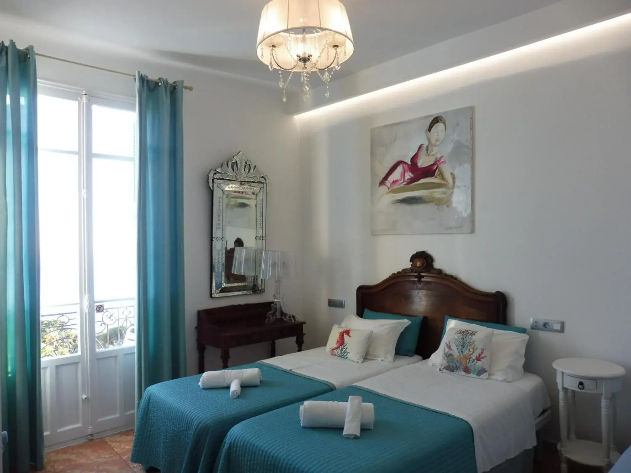 Superior Triple Room with Sea View (3 single beds) in Hotel Normandy Superior Triple Room with Sea View (3 single beds) in Hotel Normandy