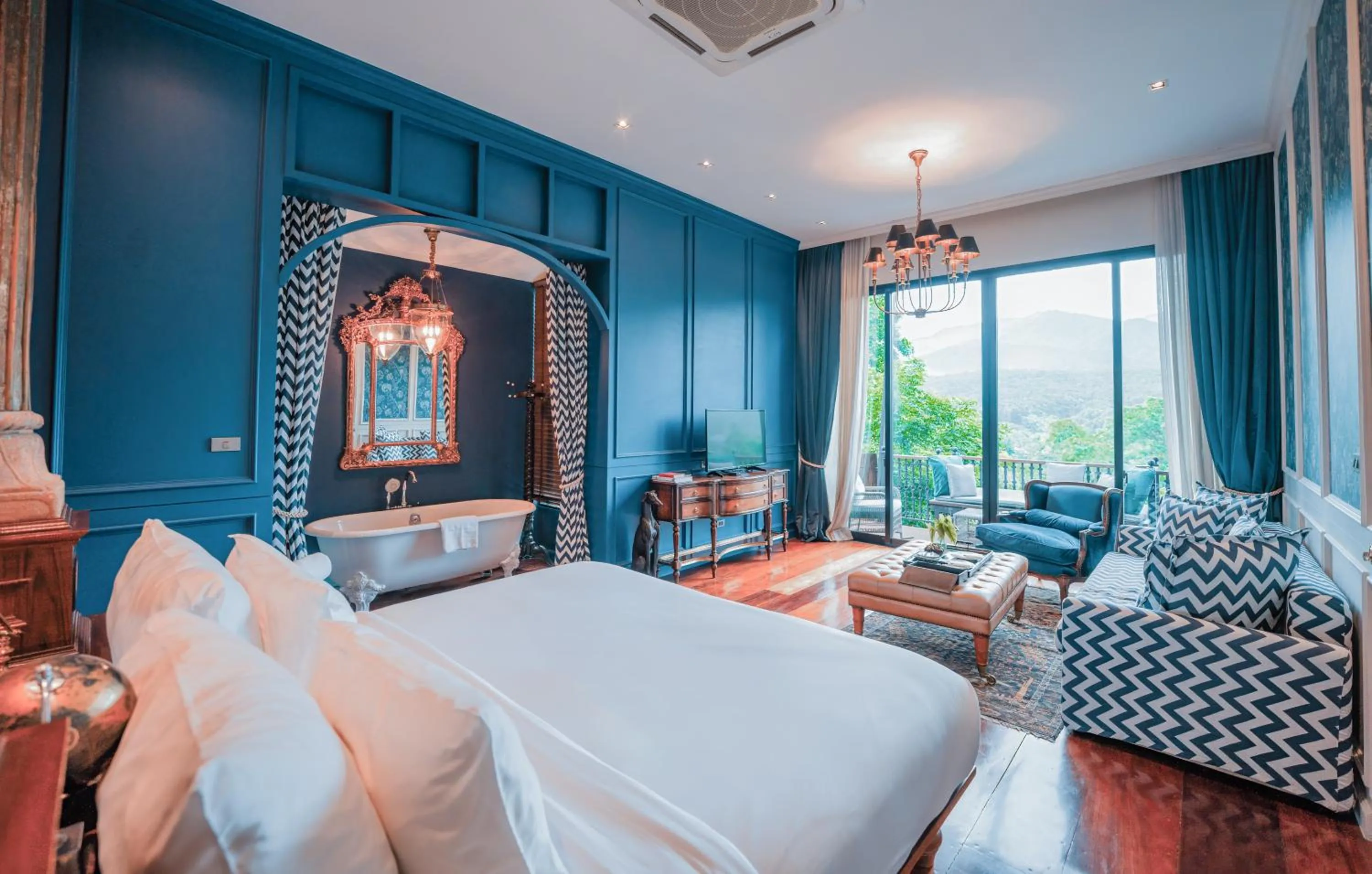 Bed in Chantra Khiri Chalet Chiang Mai