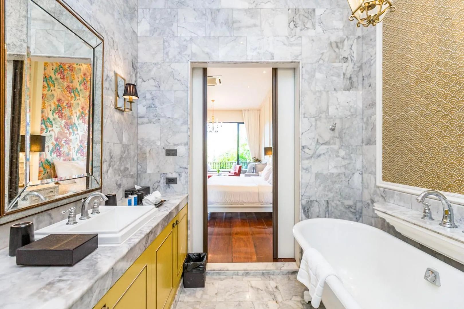 Shower in Chantra Khiri Chalet Chiang Mai