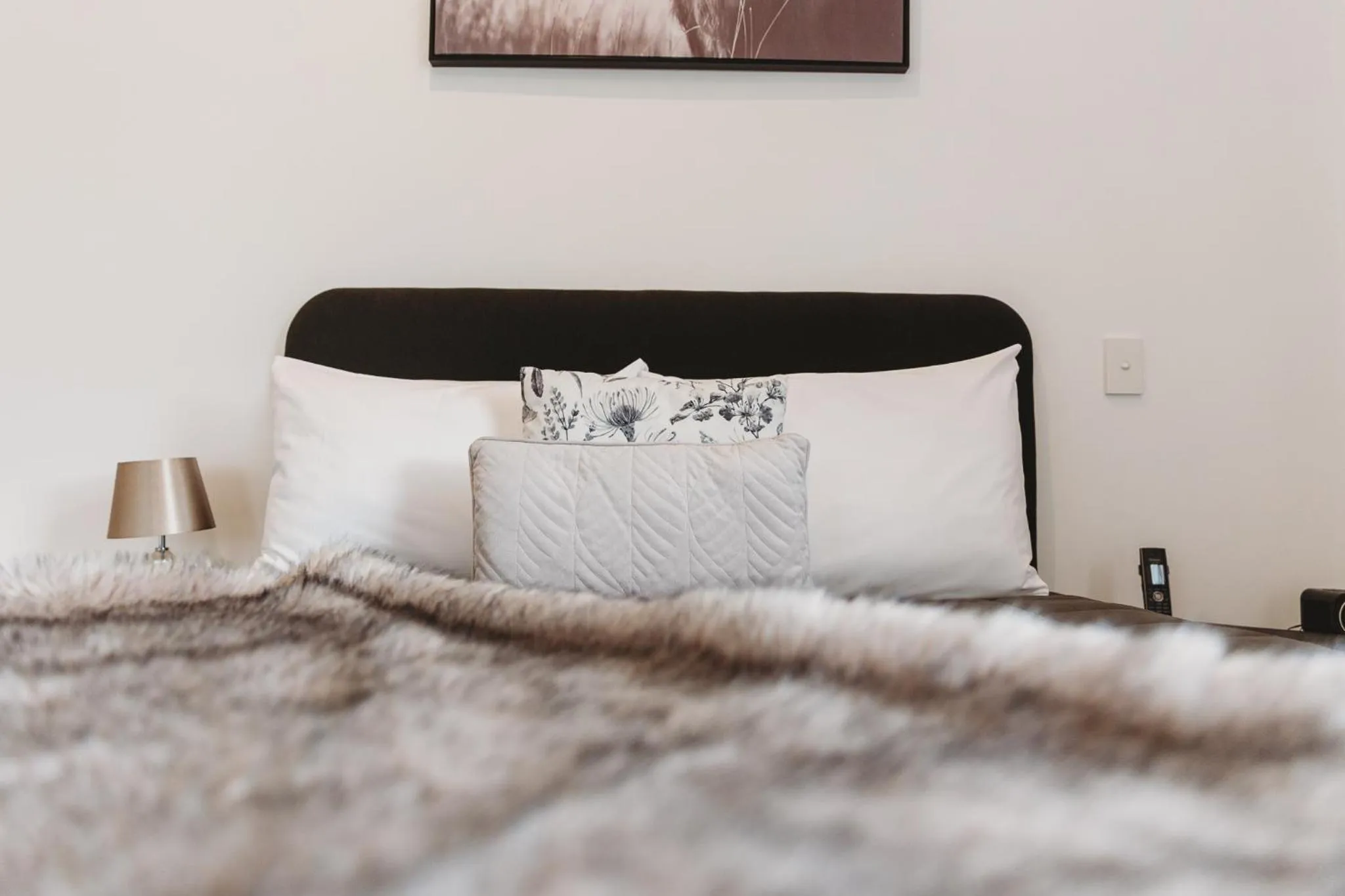 Bed in Talisman Hotel & Restaurant