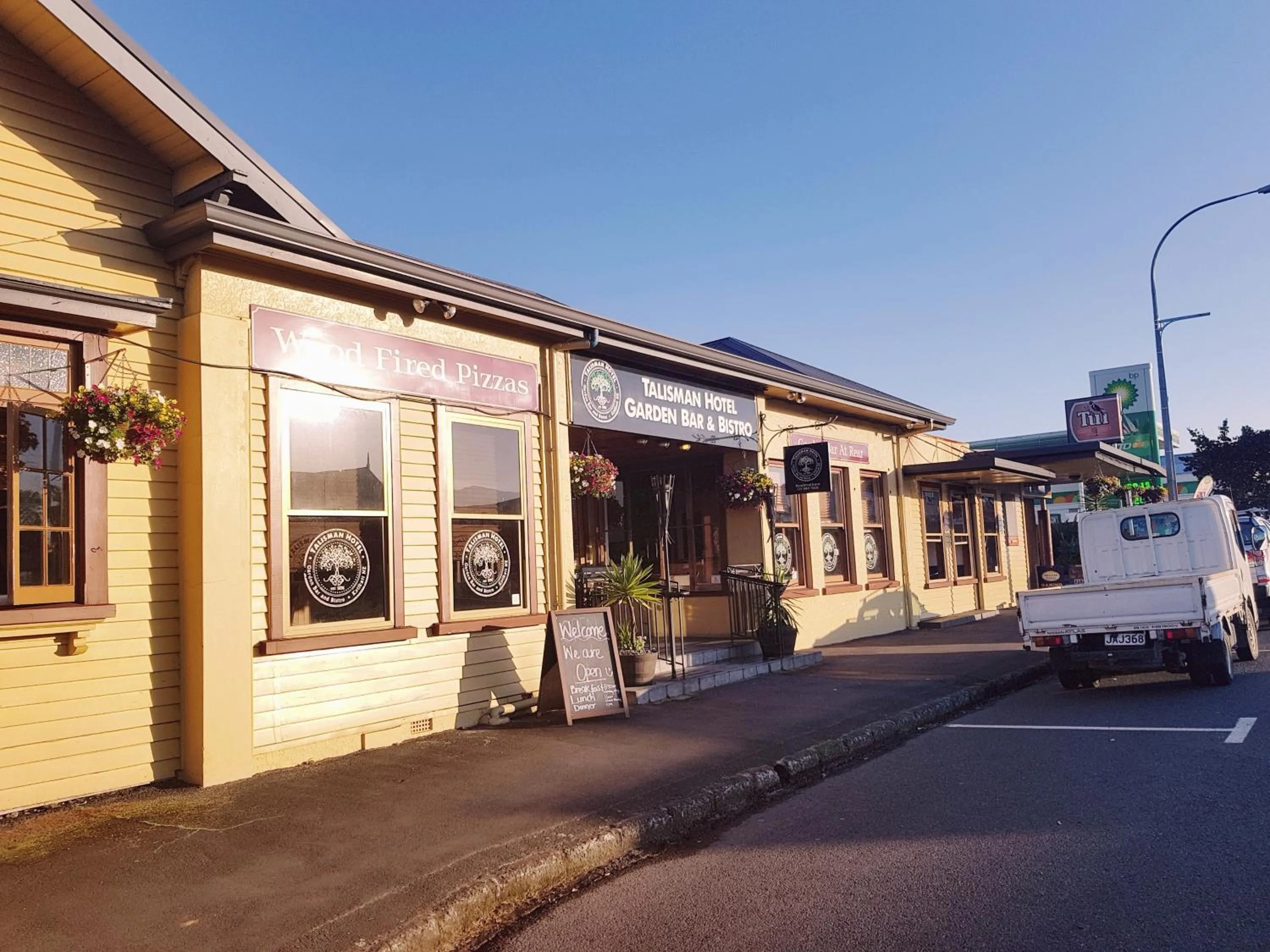 Talisman Hotel & Restaurant