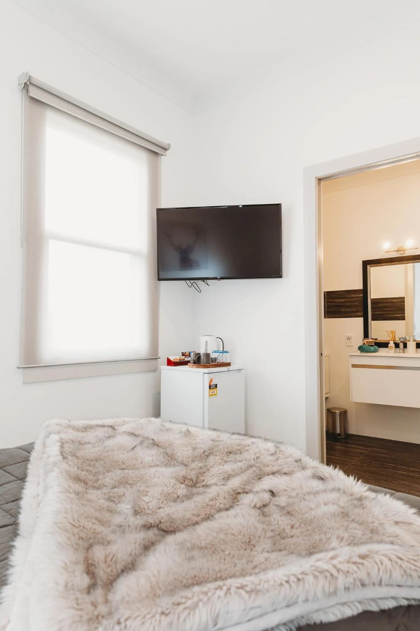 Bed in Talisman Hotel & Restaurant