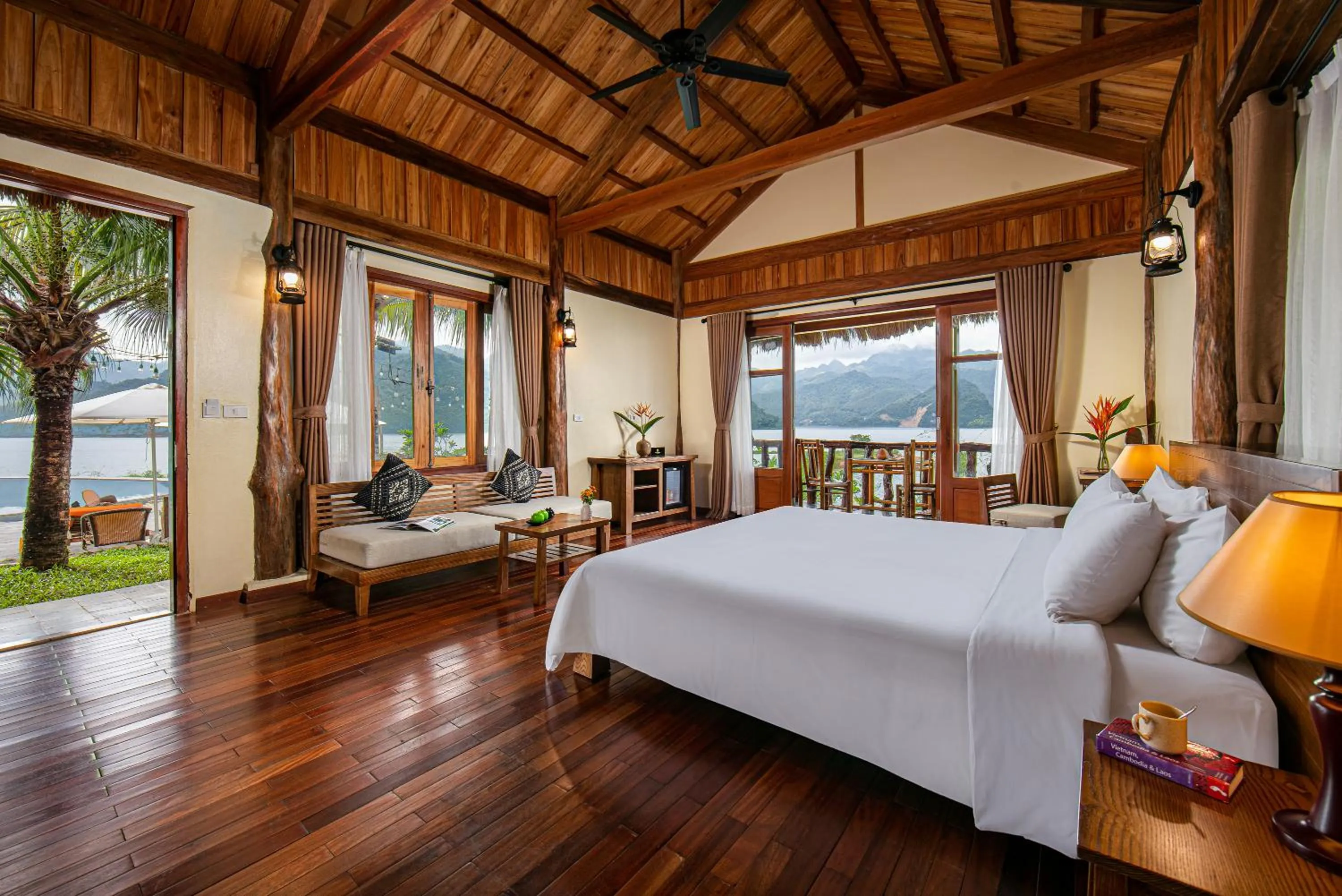 View (from property/room), Bed in Mai Chau Hideaway Lake Resort