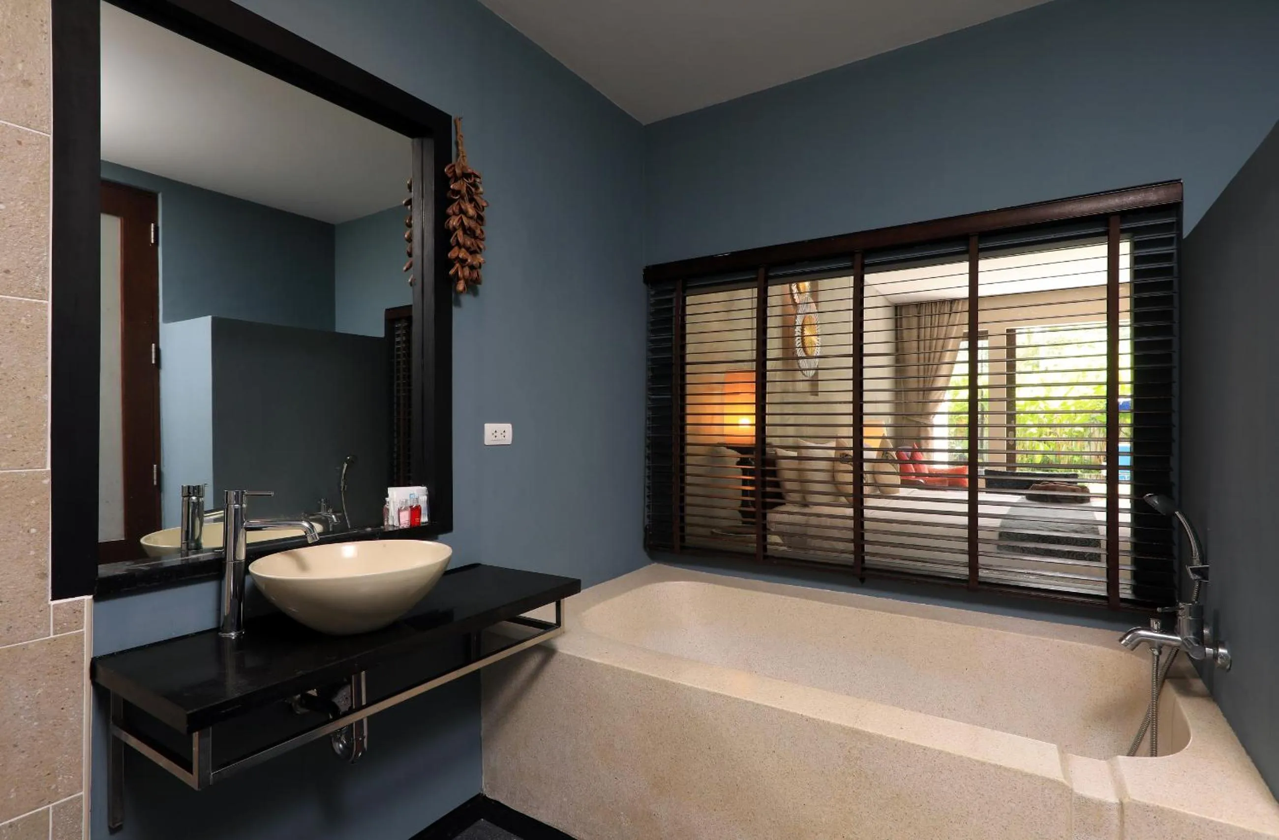 Bathroom, Bed in Tea Tree Boutique Resort