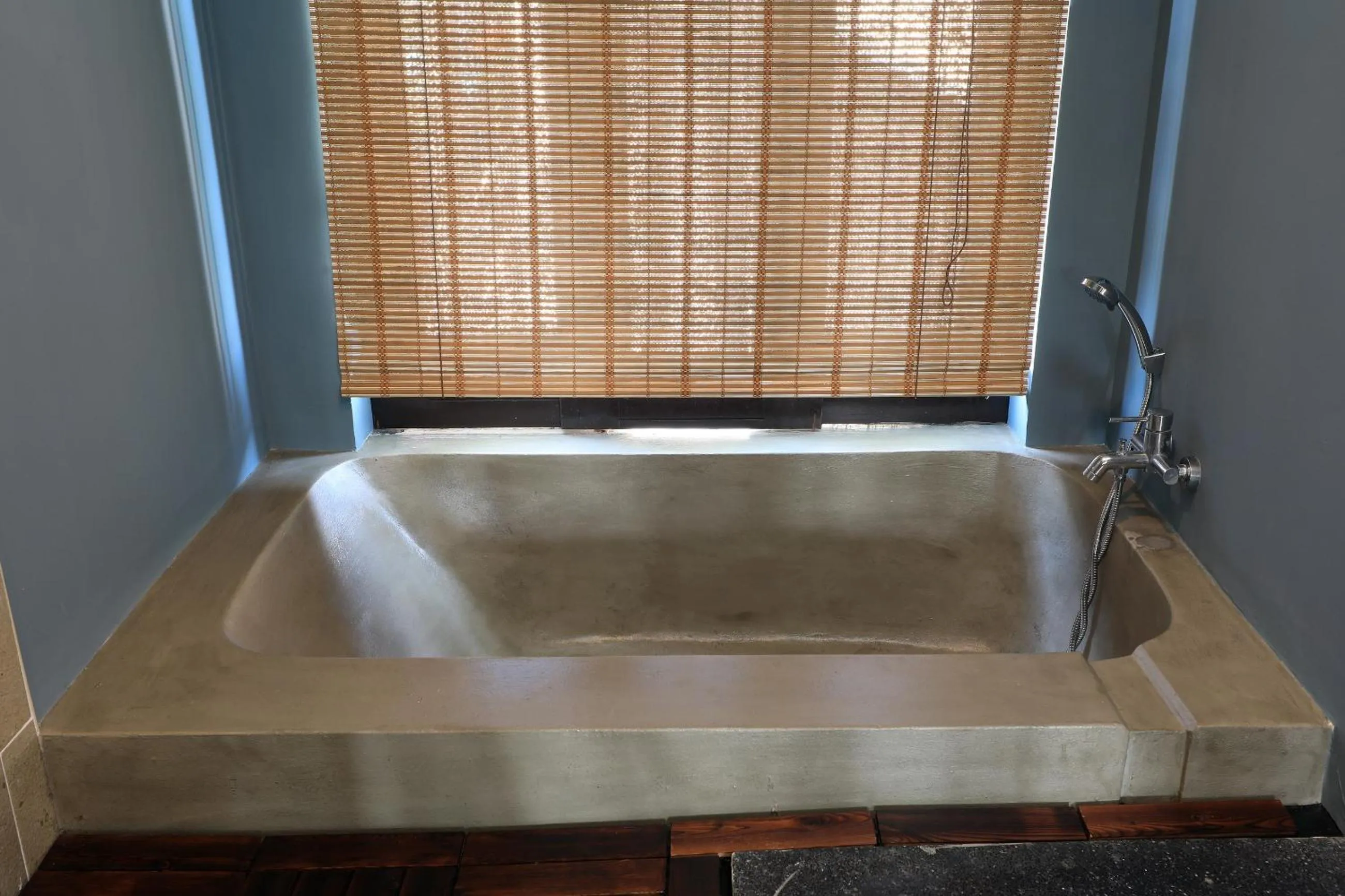 Bath in Tea Tree Boutique Resort