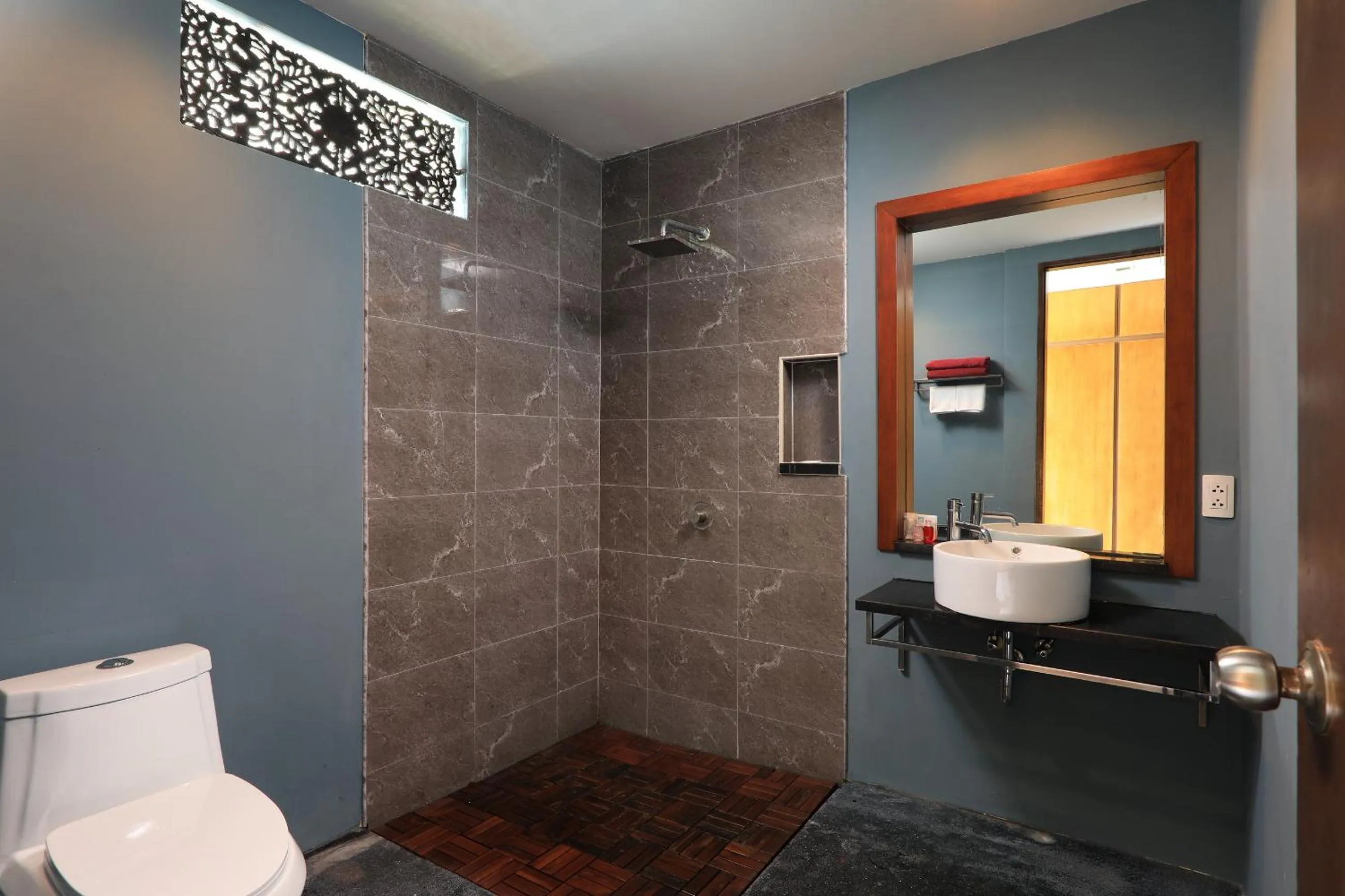 Shower in Tea Tree Boutique Resort