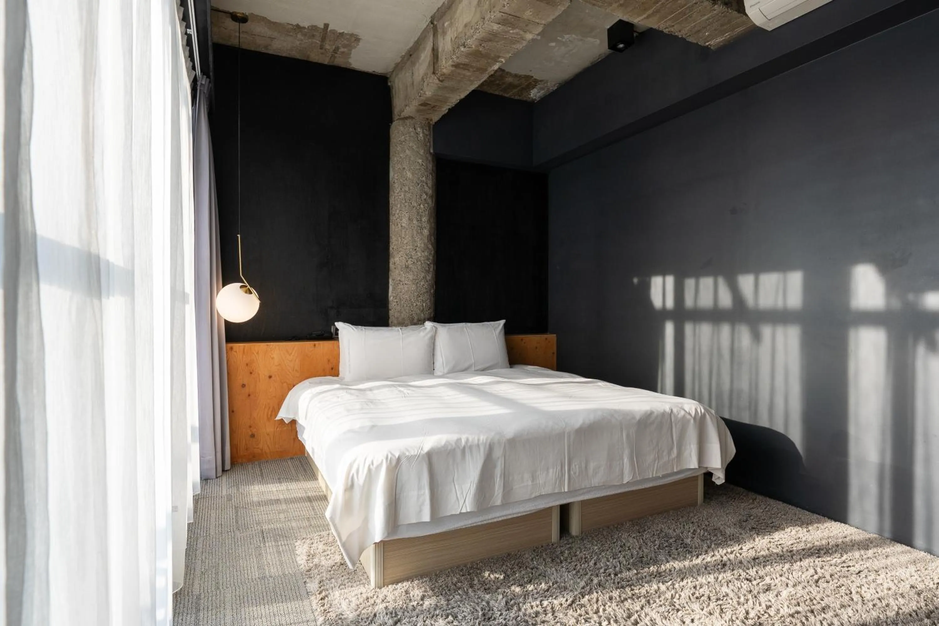 Photo of the whole room, Bed in SOF Hotel