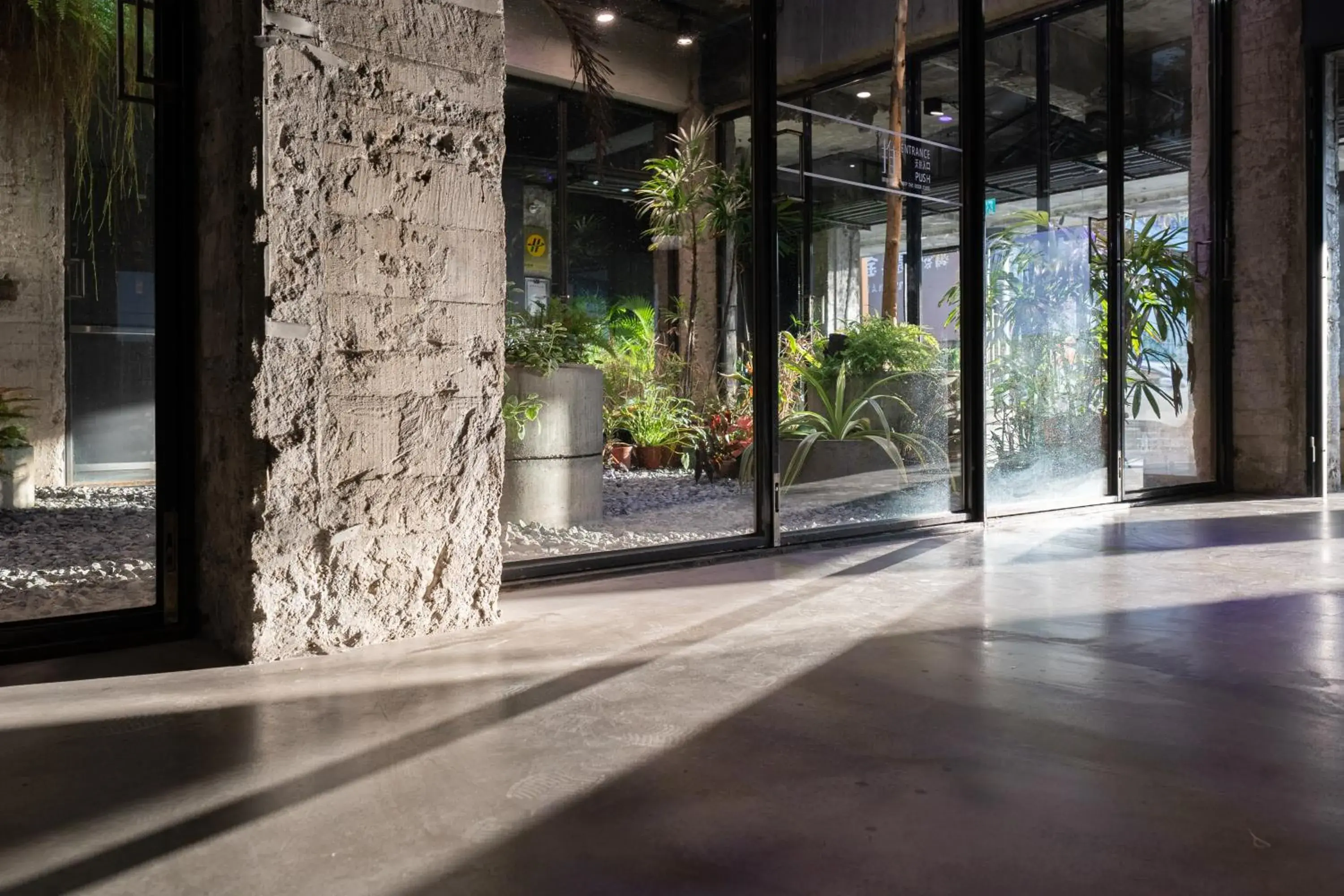 Facade/entrance in SOF Hotel Facade/entrance in SOF Hotel