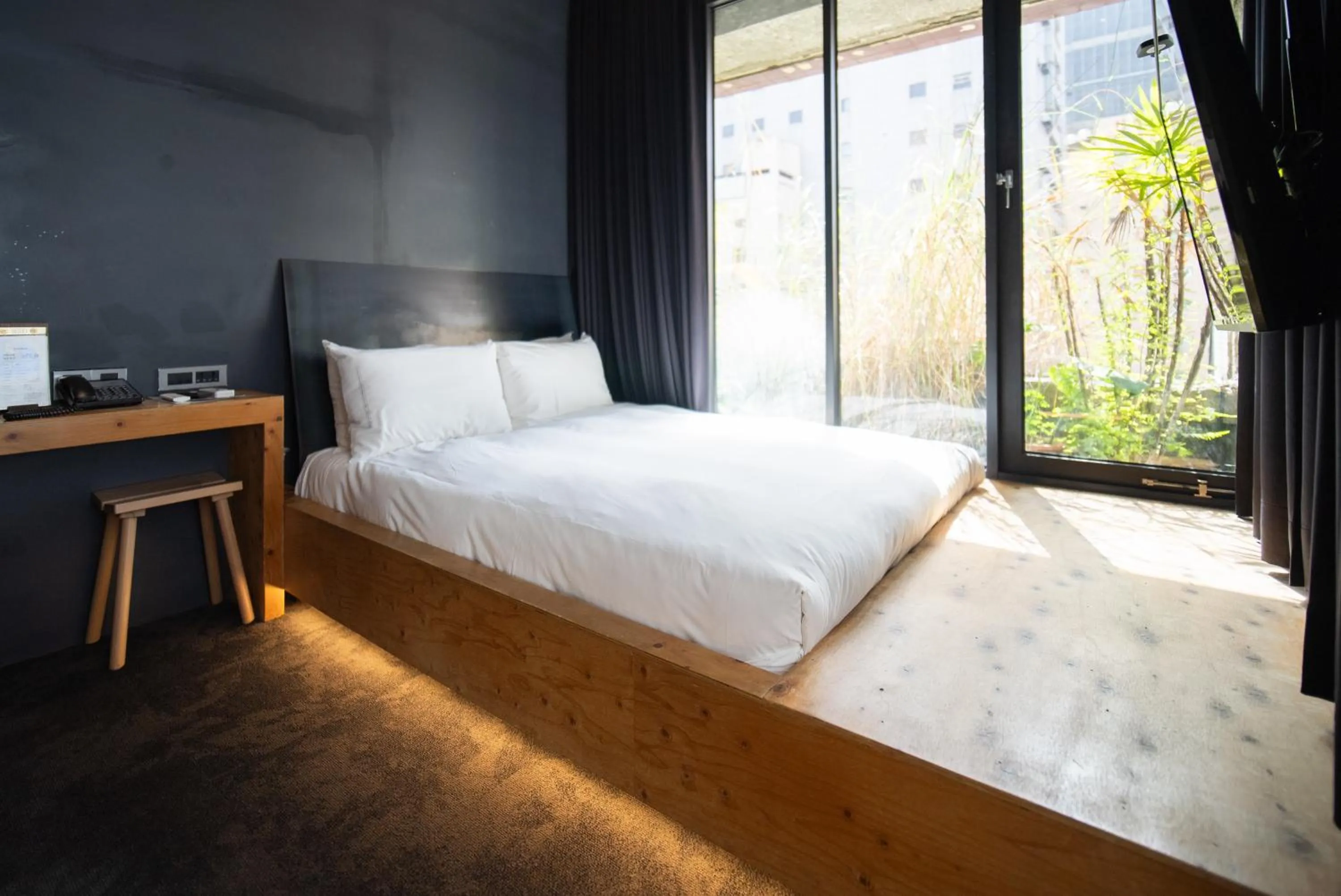 Photo of the whole room, Bed in SOF Hotel