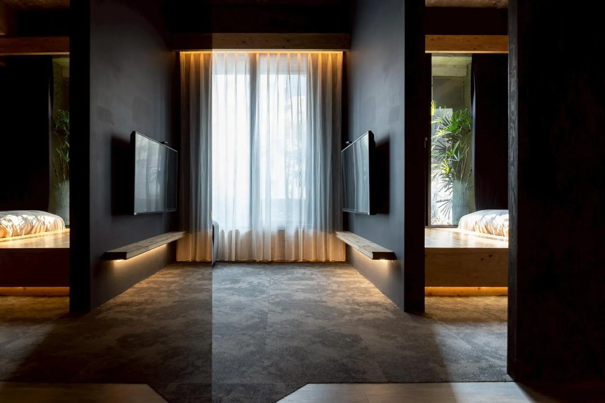 Photo of the whole room, Bed in SOF Hotel Photo of the whole room, Bed in SOF Hotel