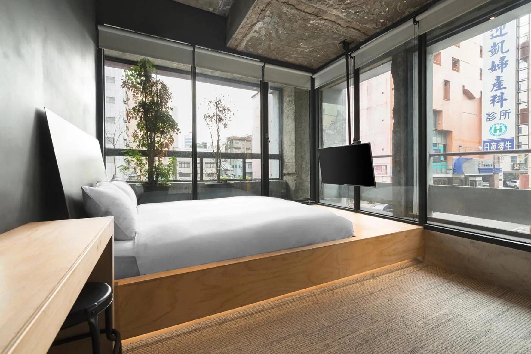 Photo of the whole room, Bed in SOF Hotel