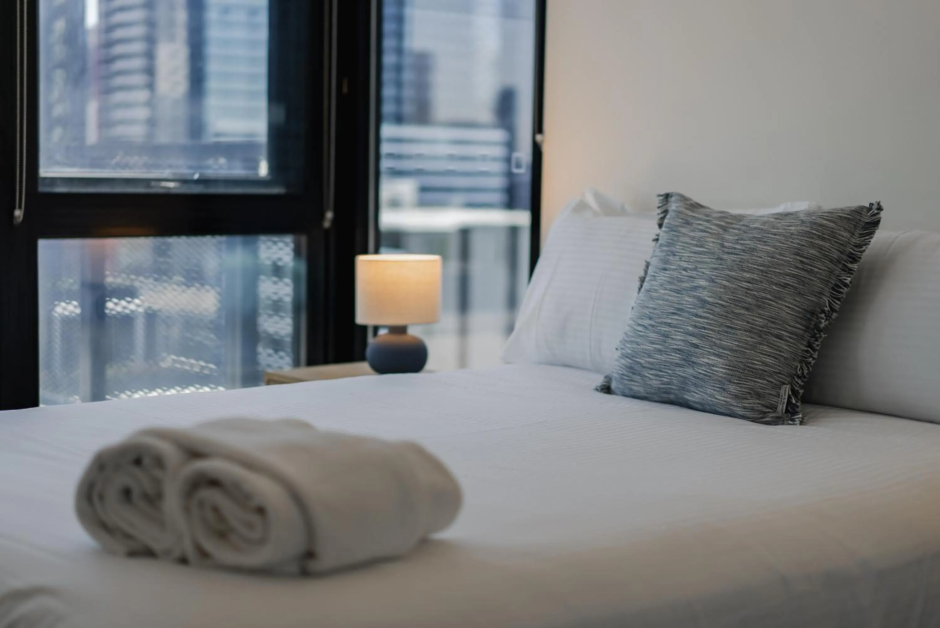 Bed in Melbourne City Apartments - Teri