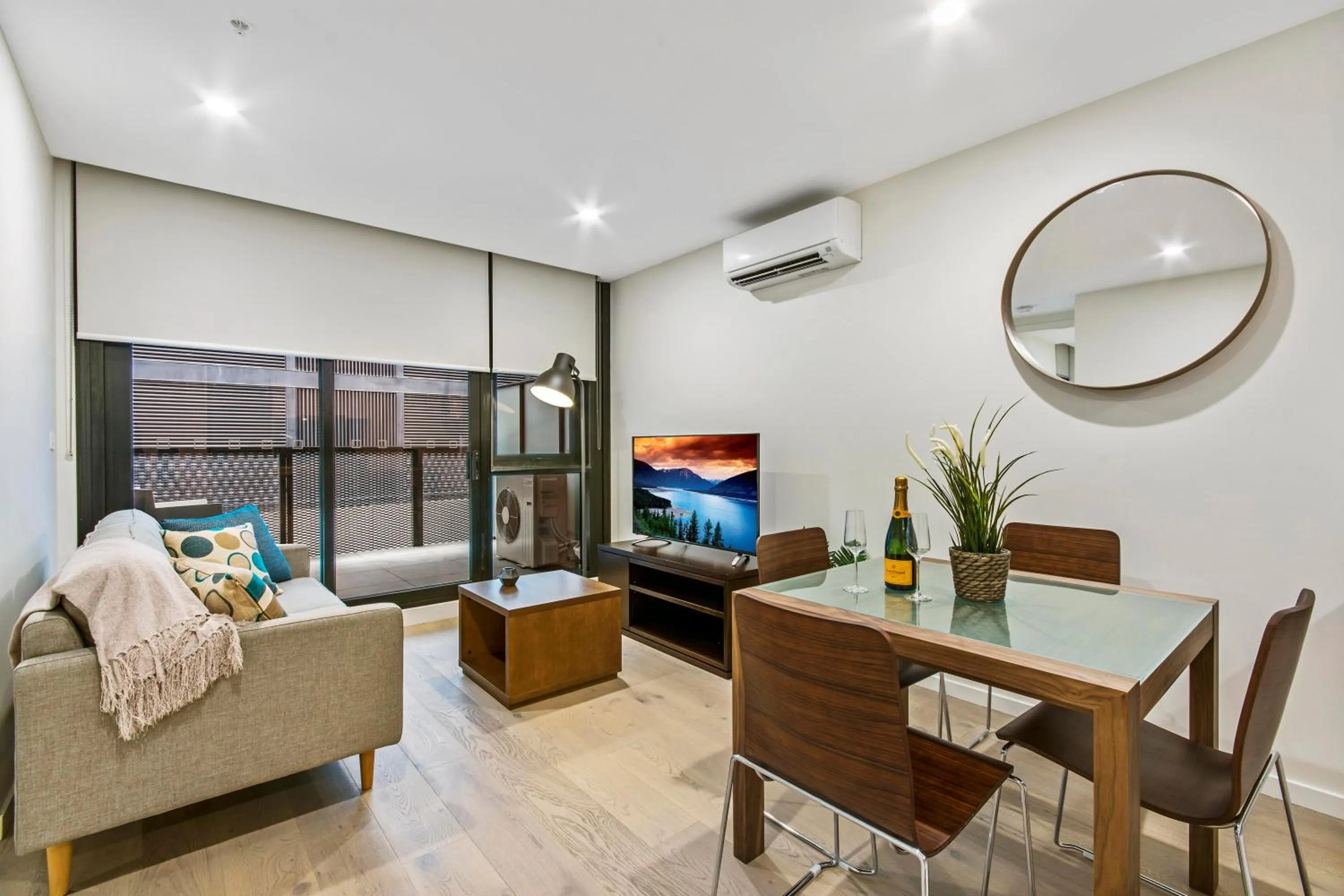 Living room in Melbourne City Apartments - Teri
