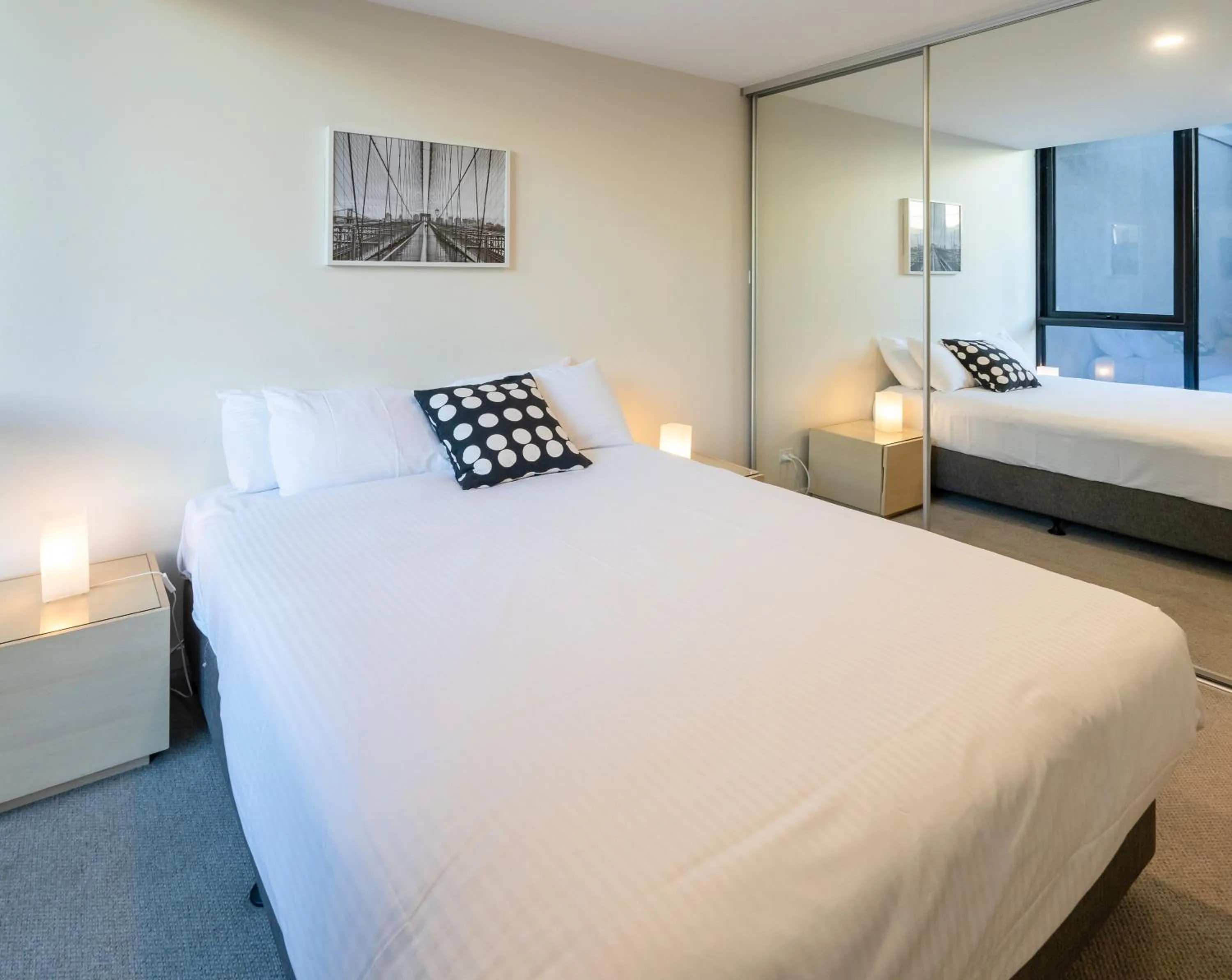 Bed in Melbourne City Apartments - Teri