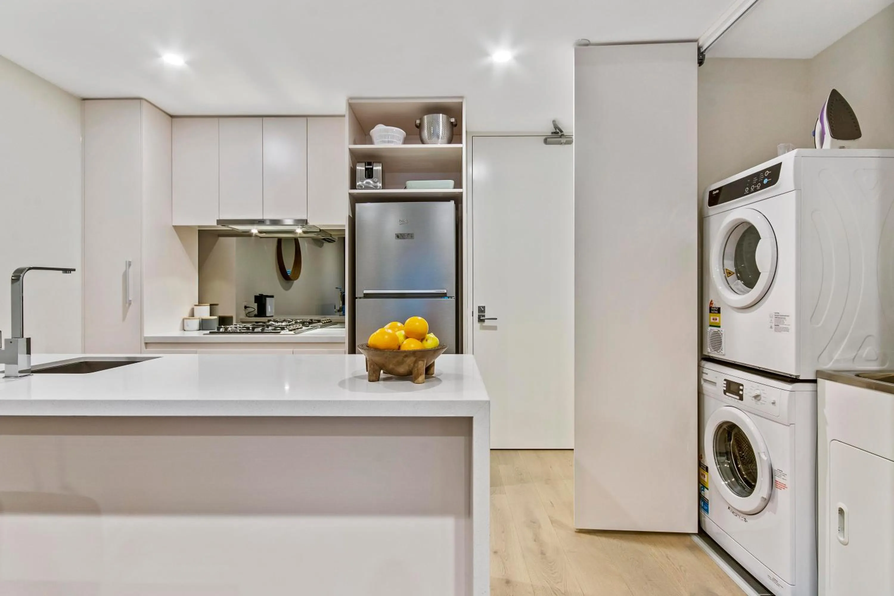 Kitchen or kitchenette in Melbourne City Apartments - Teri