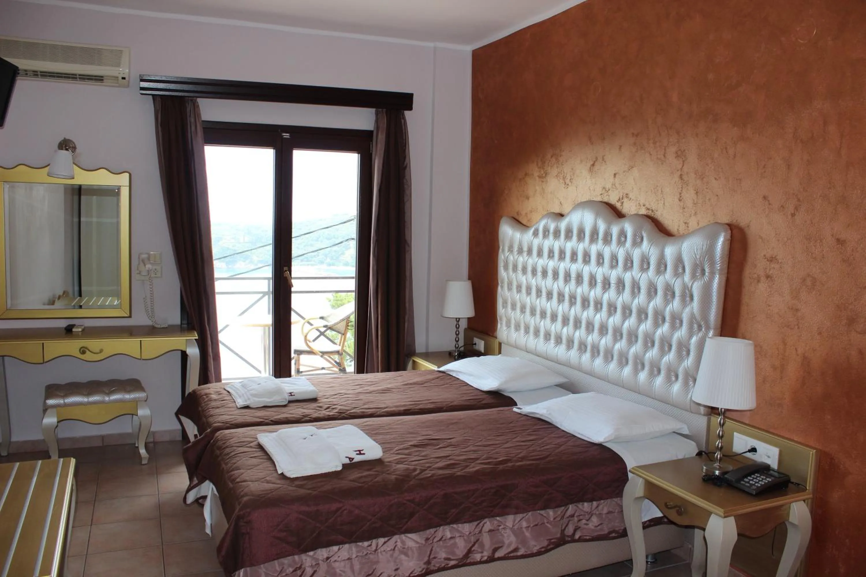 Bed in Palatino Hotel