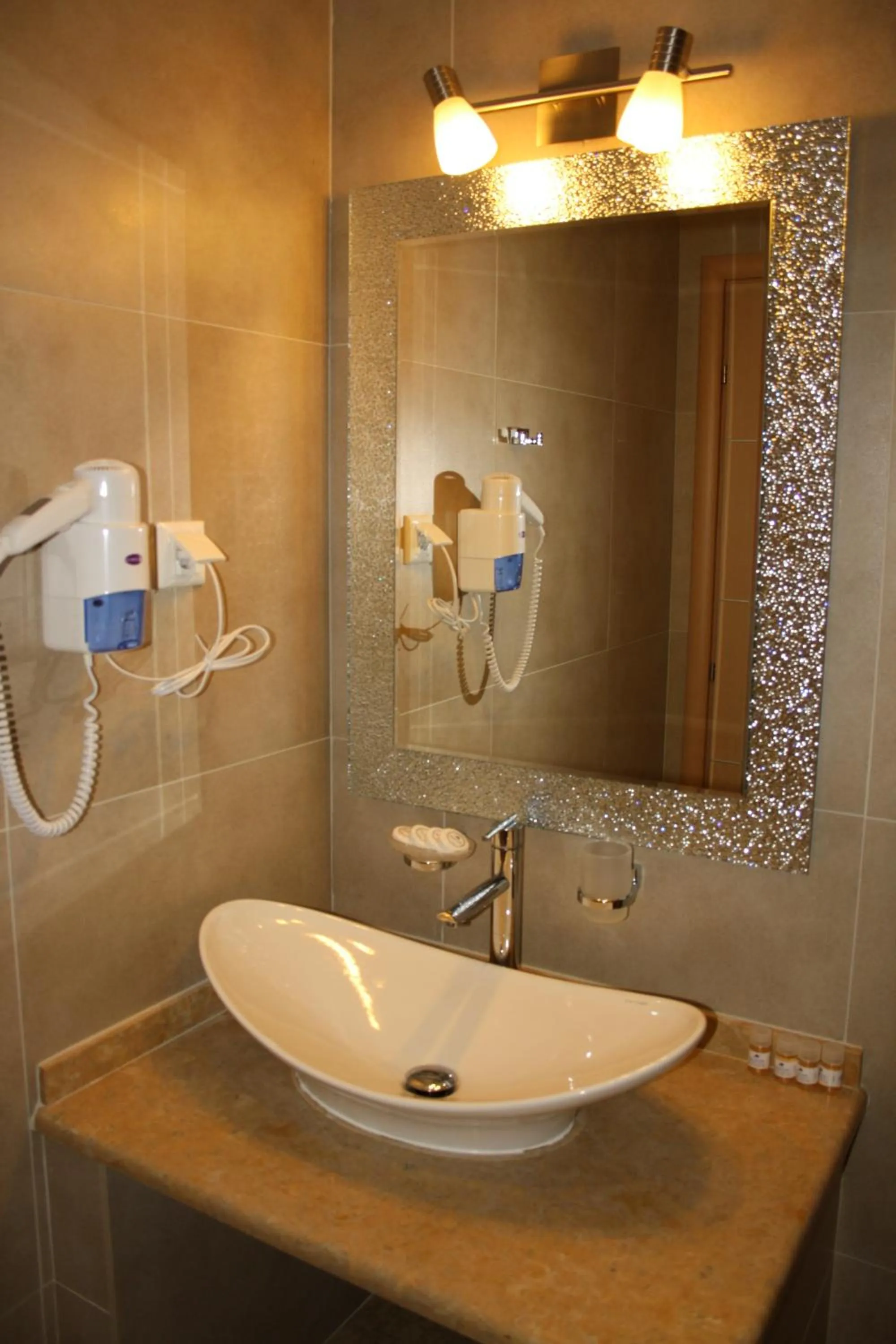 Bathroom in Palatino Hotel