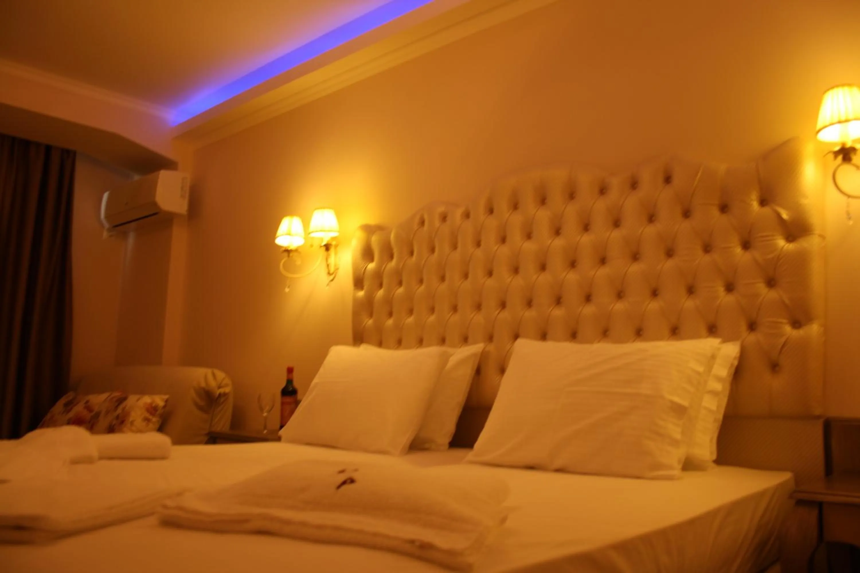 Bed in Palatino Hotel