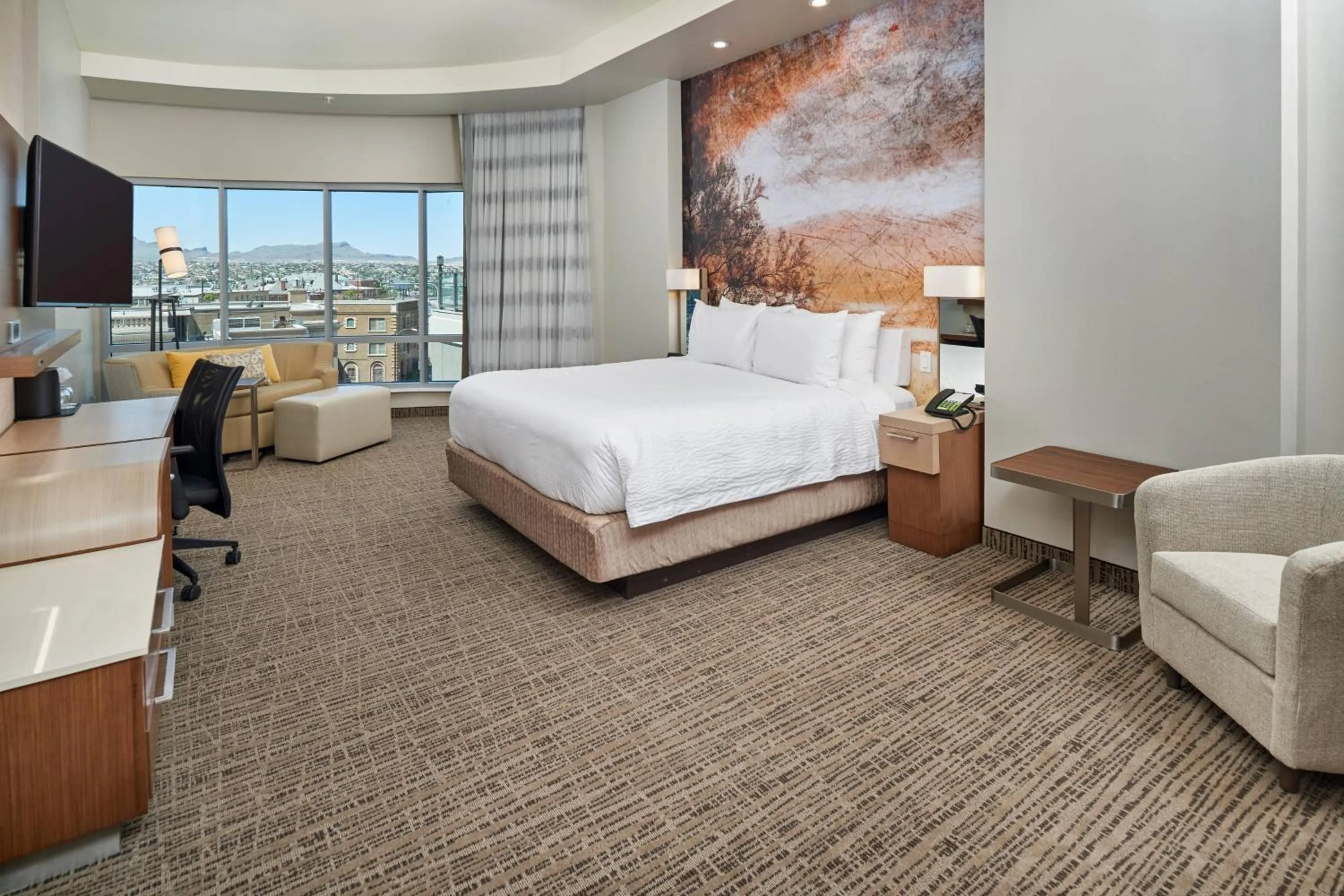 Photo of the whole room, Bed in Courtyard By Marriott El Paso Downtown/Convention Center