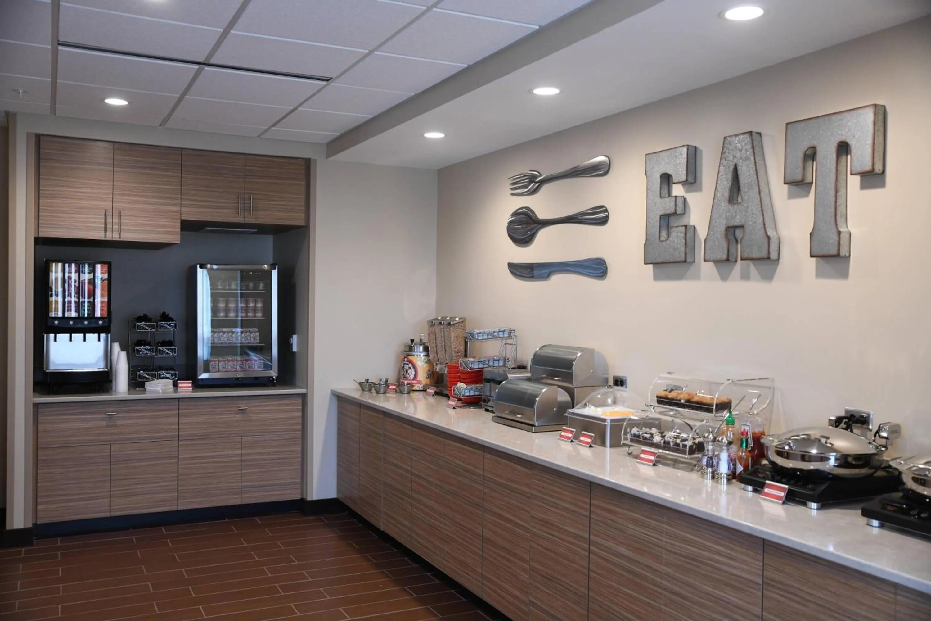 Breakfast in TownePlace Suites Kansas City At Briarcliff