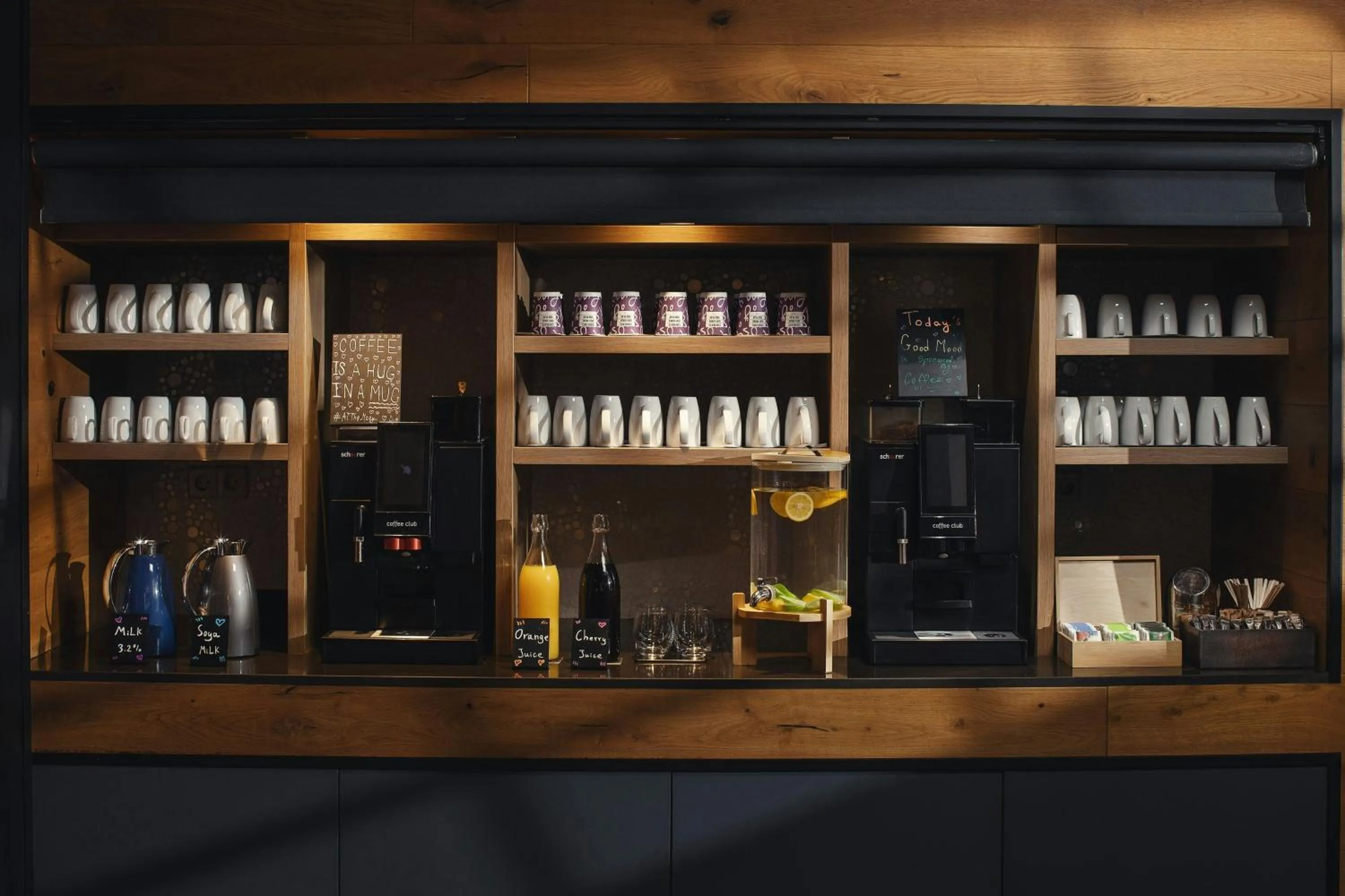 Restaurant/places to eat in Moxy Tbilisi